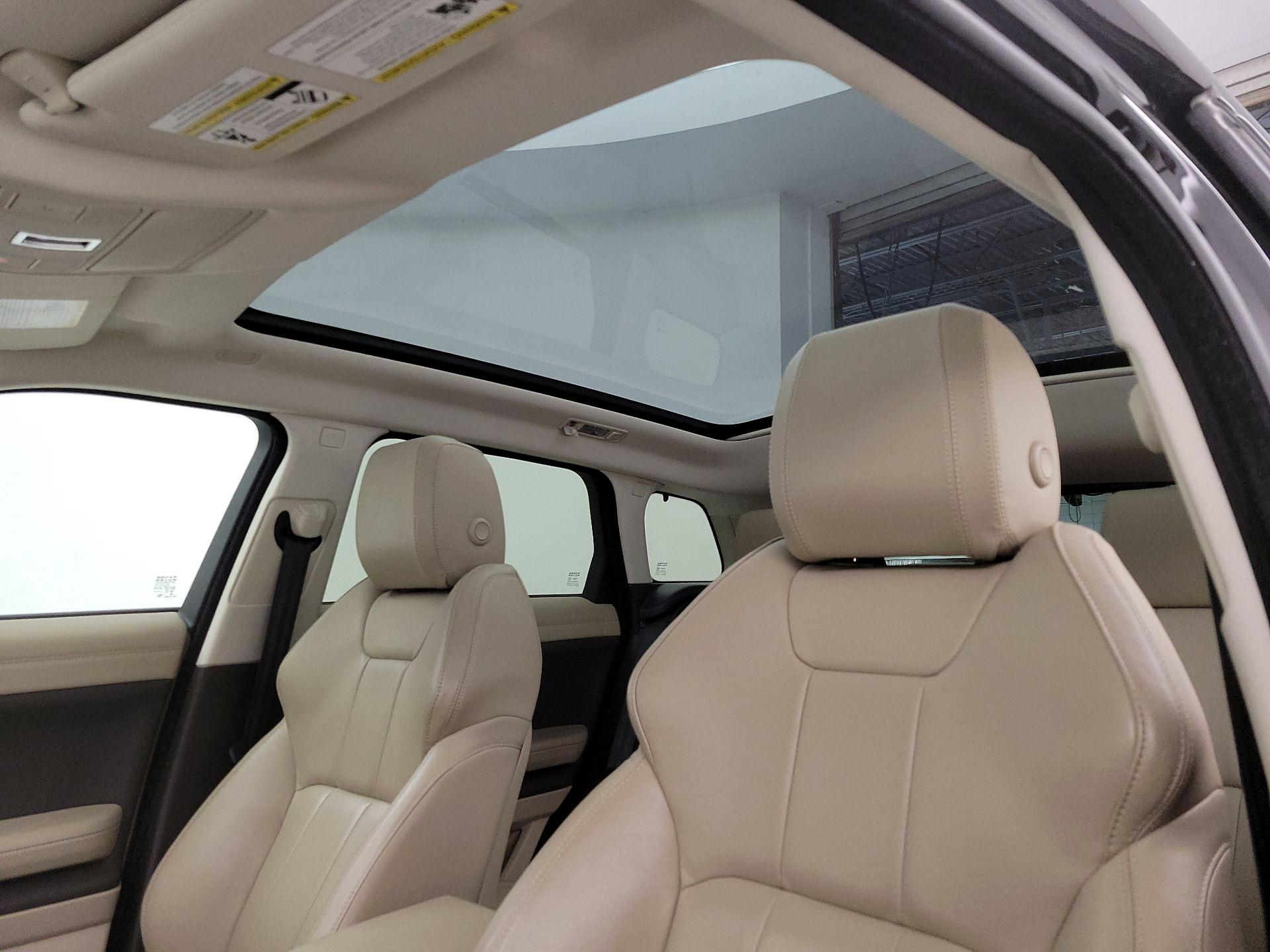 Thumbnail: 2018 Land Rover Range Rover Evoque - 20