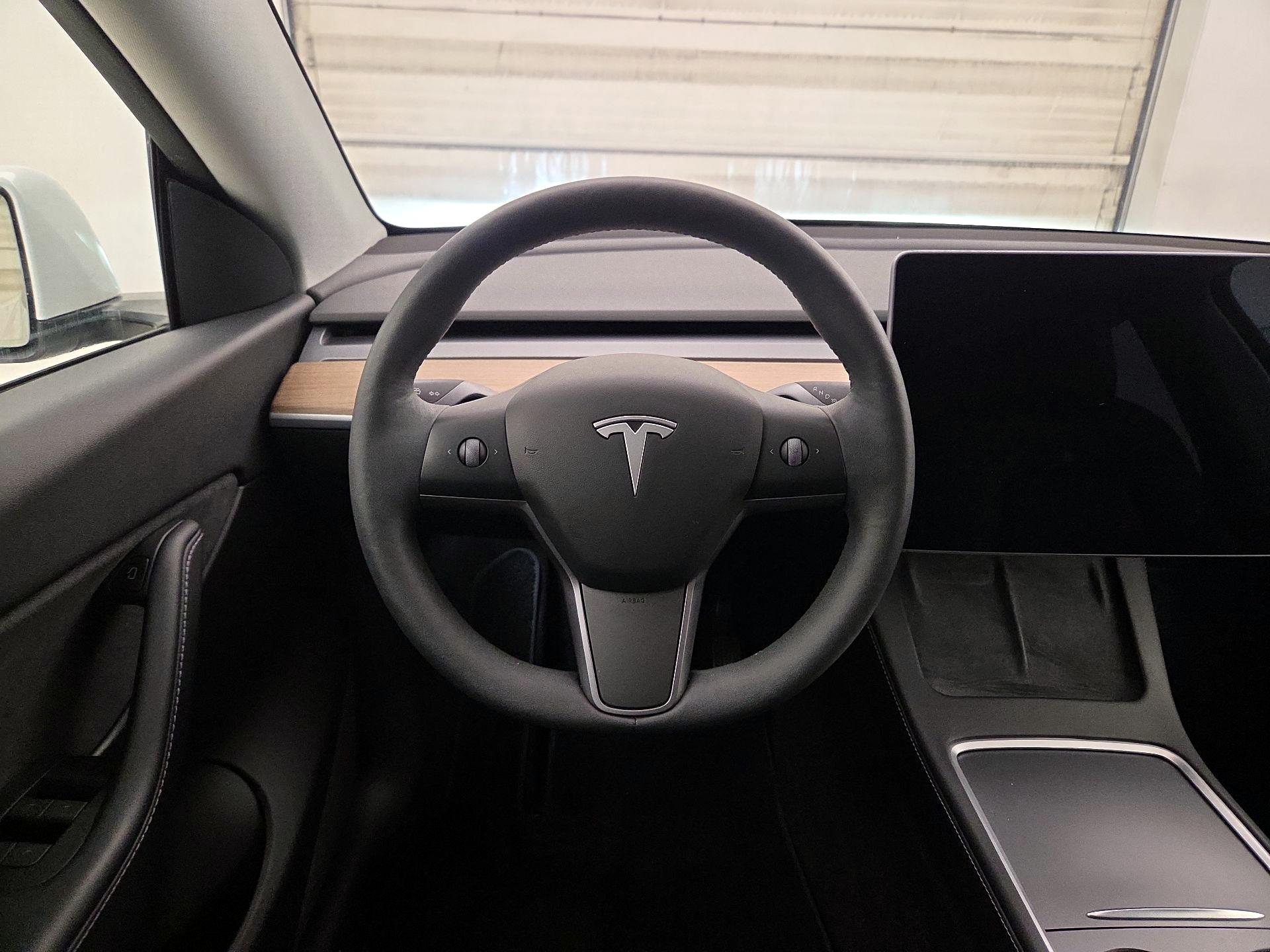 Thumbnail: 2021 Tesla Model Y - 10
