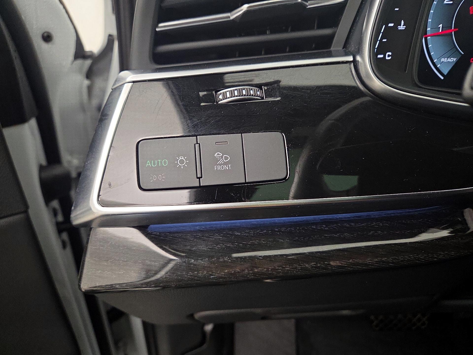 Thumbnail: 2022 Audi Q7 - 13