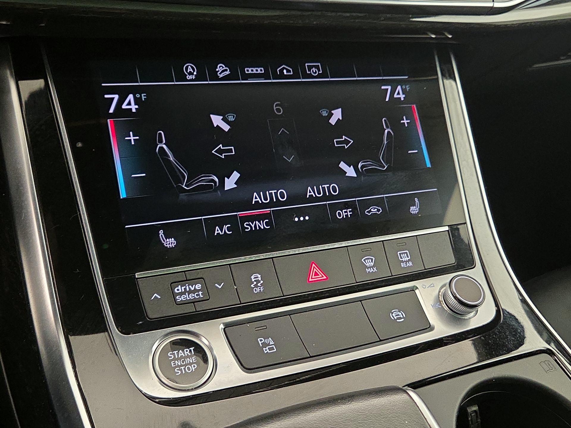 Thumbnail: 2022 Audi Q7 - 17