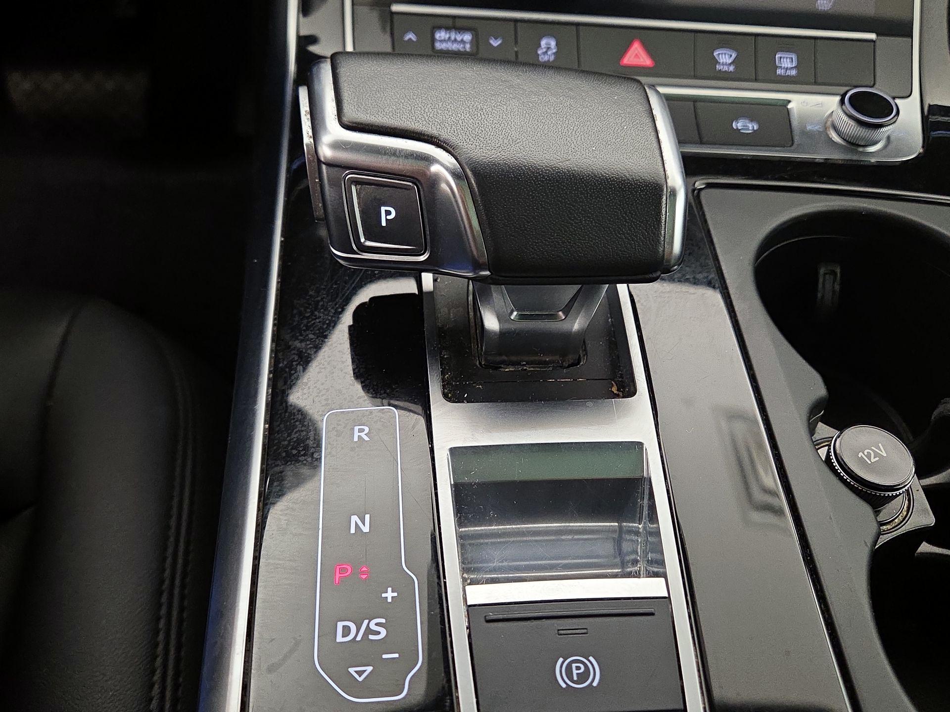 Thumbnail: 2022 Audi Q7 - 18