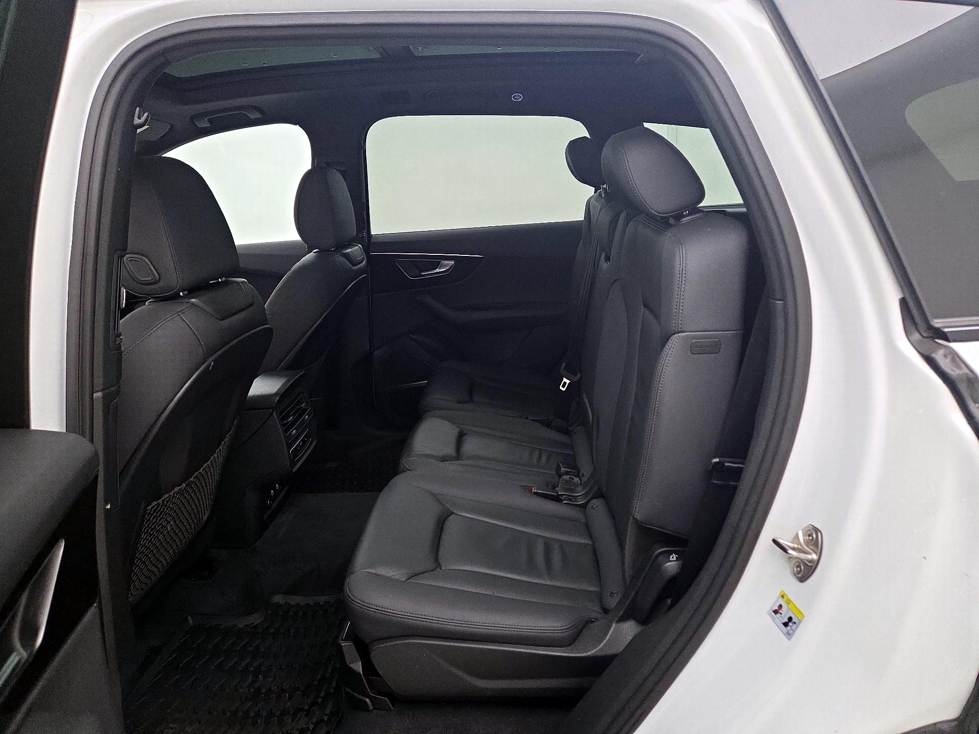 Thumbnail: 2022 Audi Q7 - 20