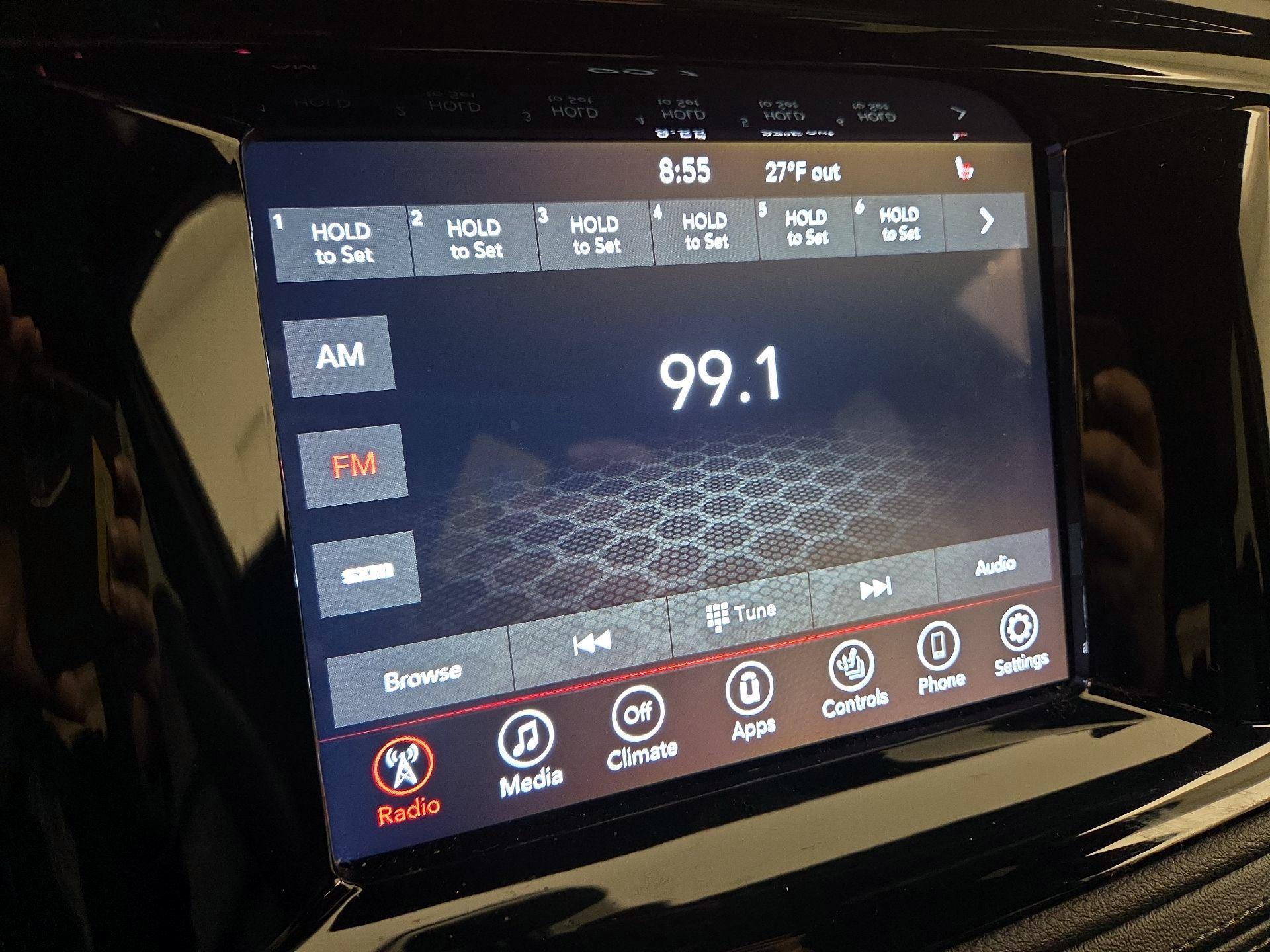 Thumbnail: 2022 Dodge Durango - 15