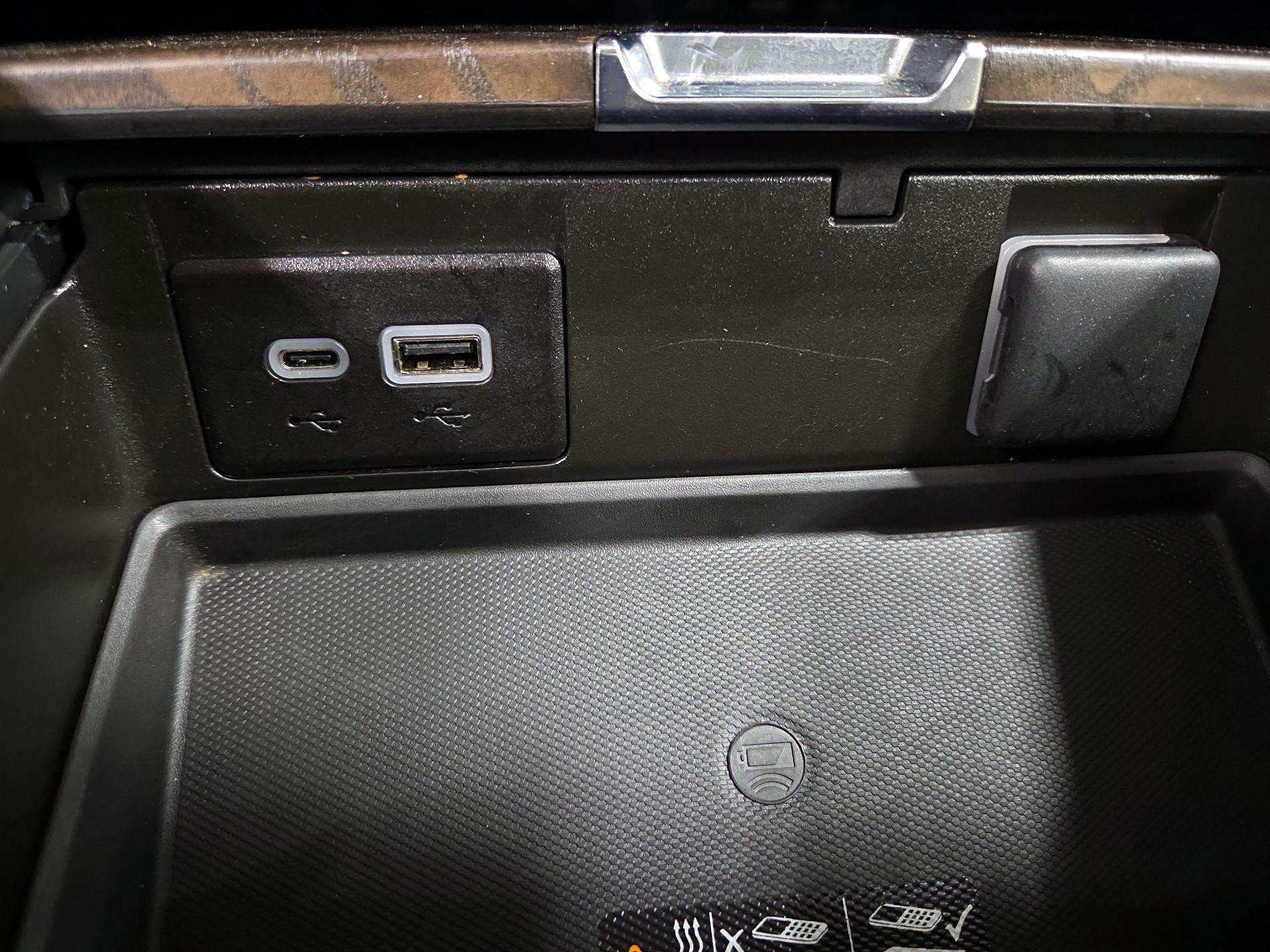 Thumbnail: 2023 GMC Yukon - 18