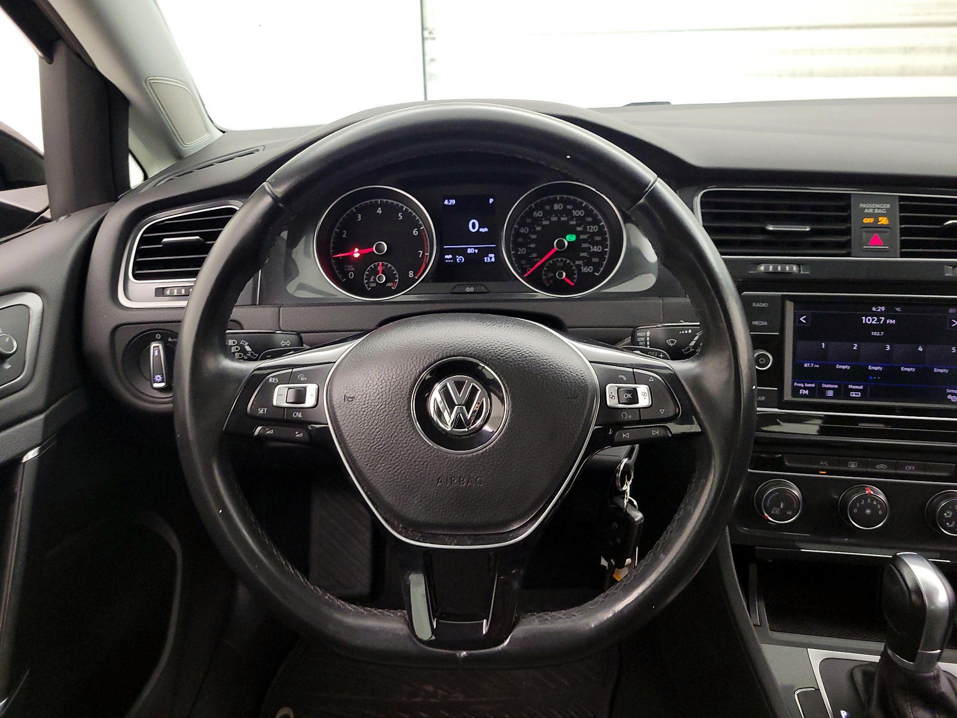 Thumbnail: 2018 Volkswagen Golf - 10