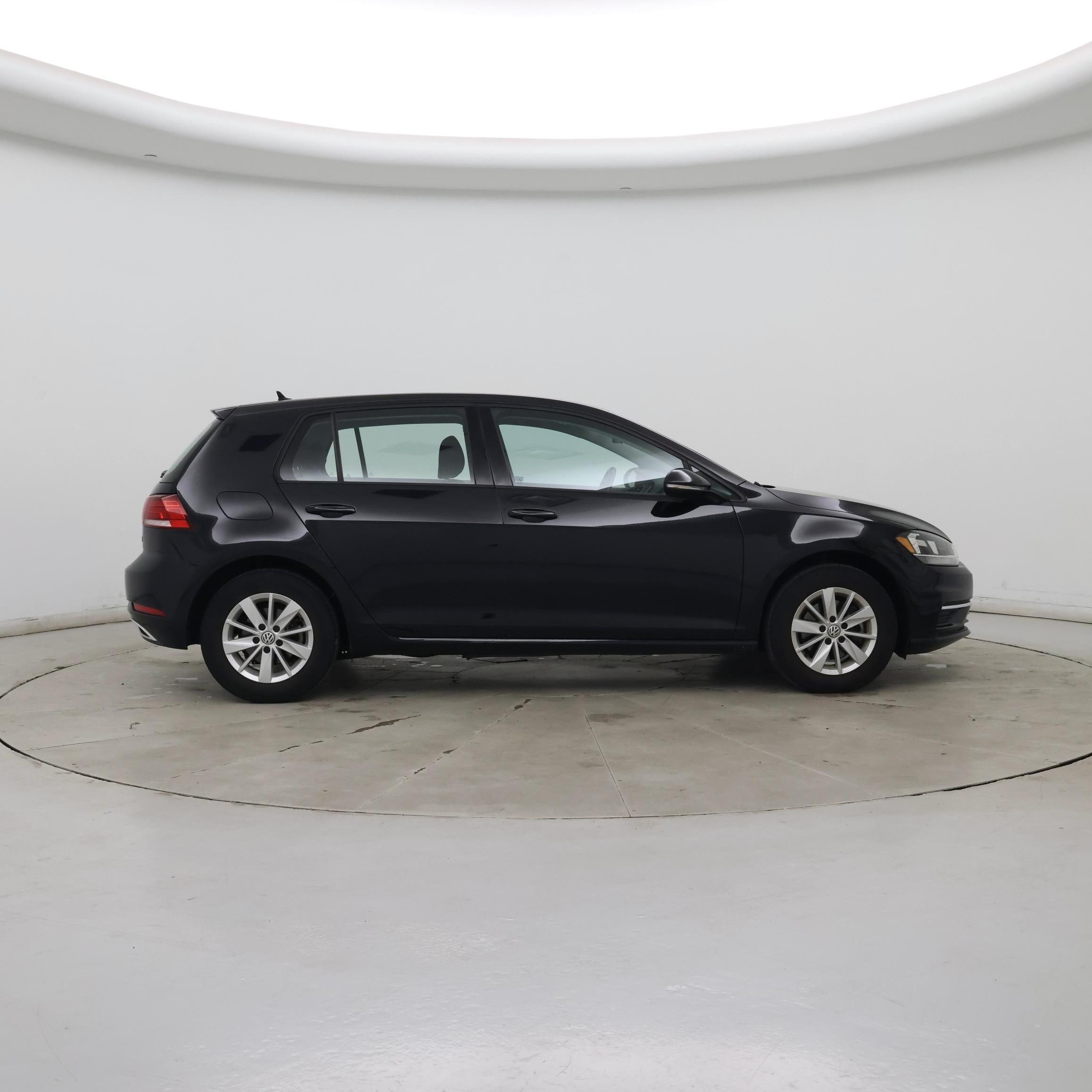 Thumbnail: 2018 Volkswagen Golf - 7