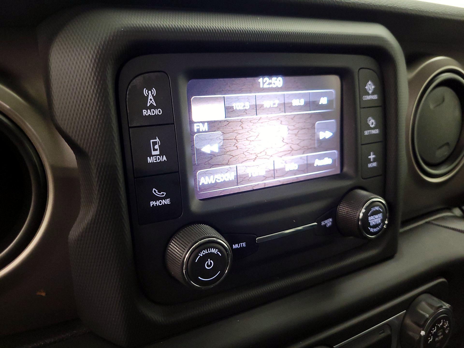 Thumbnail: 2020 Jeep Wrangler - 15