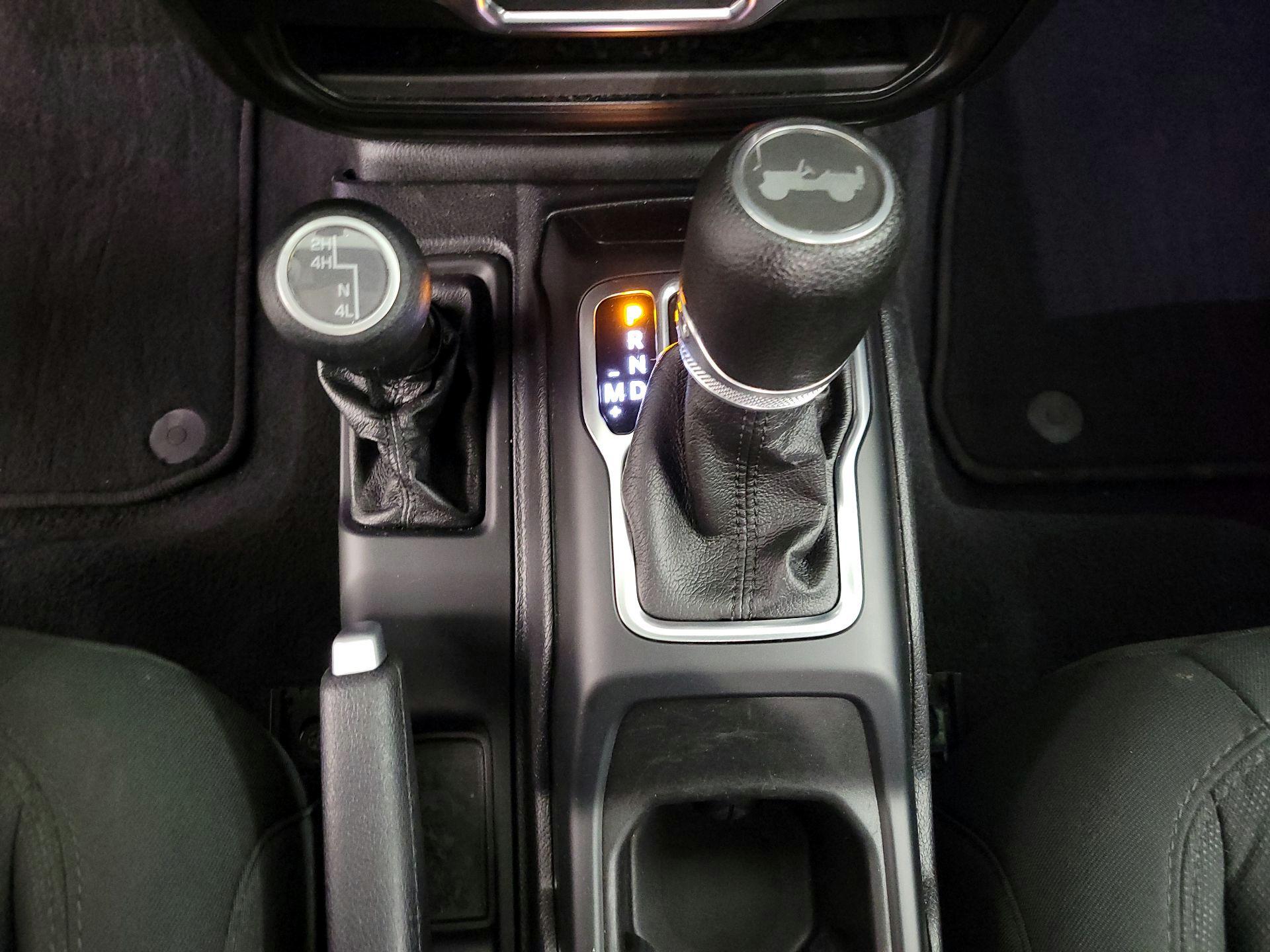 Thumbnail: 2020 Jeep Wrangler - 17