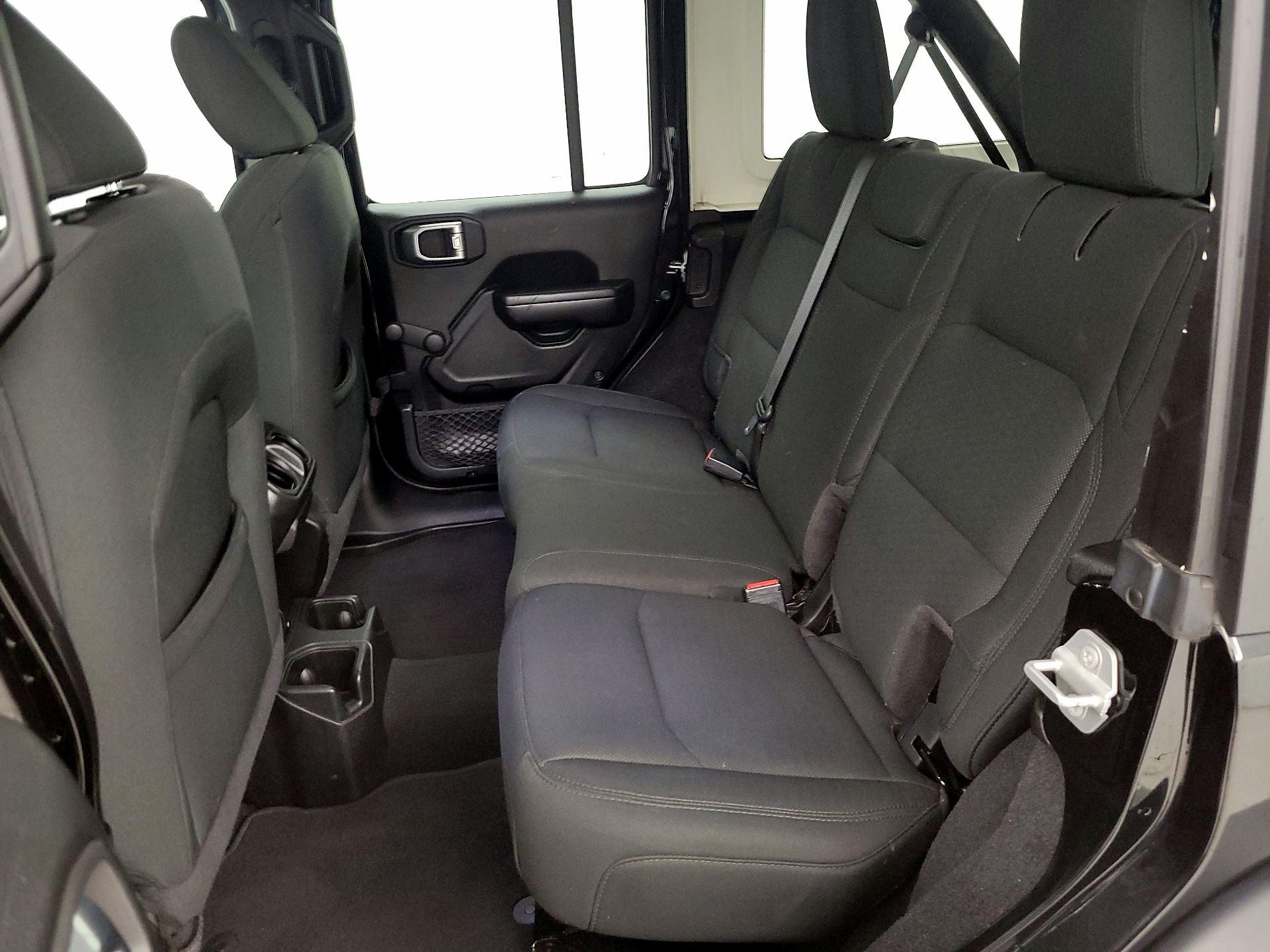 Thumbnail: 2020 Jeep Wrangler - 19