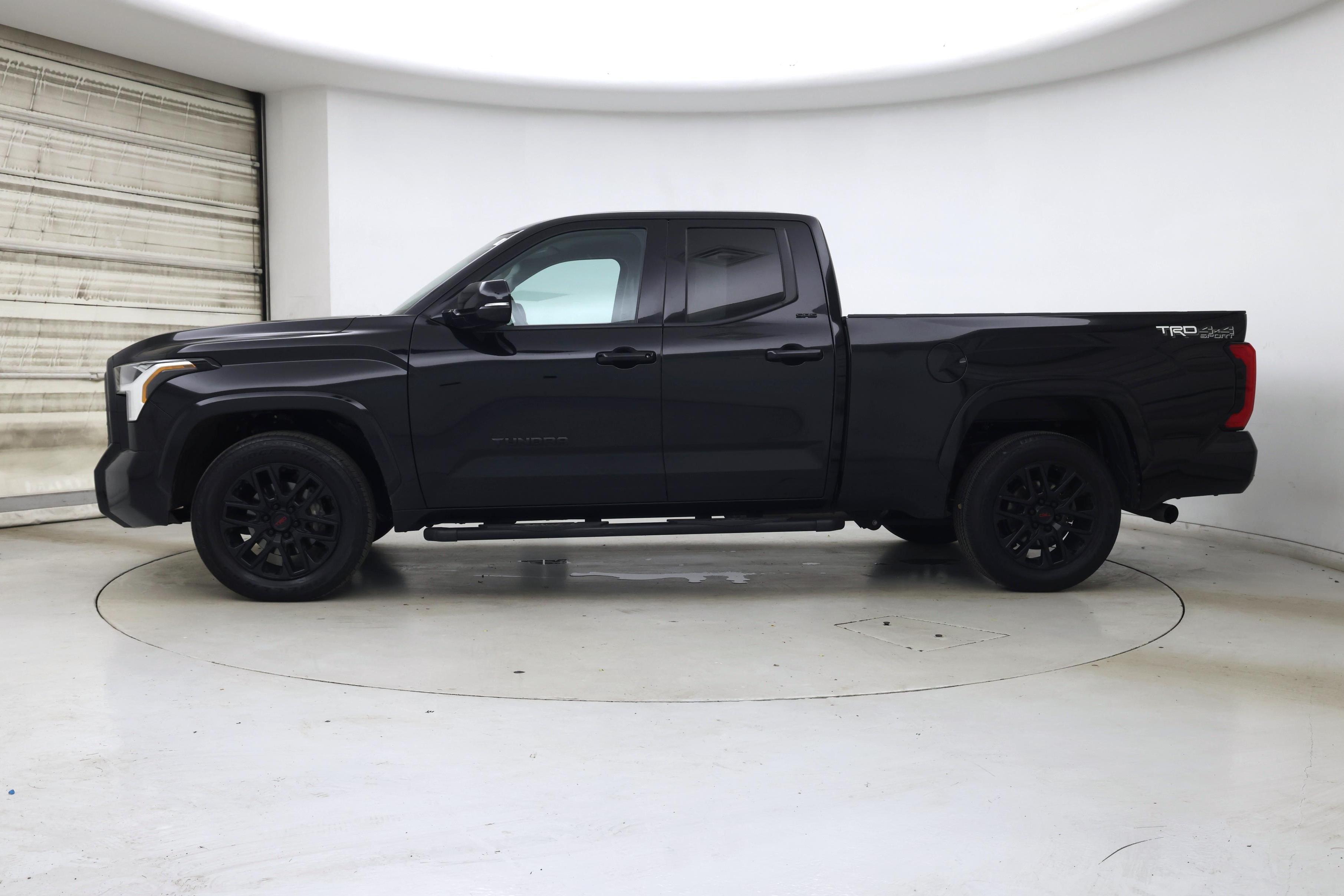 Thumbnail: 2022 Toyota Tundra - 3