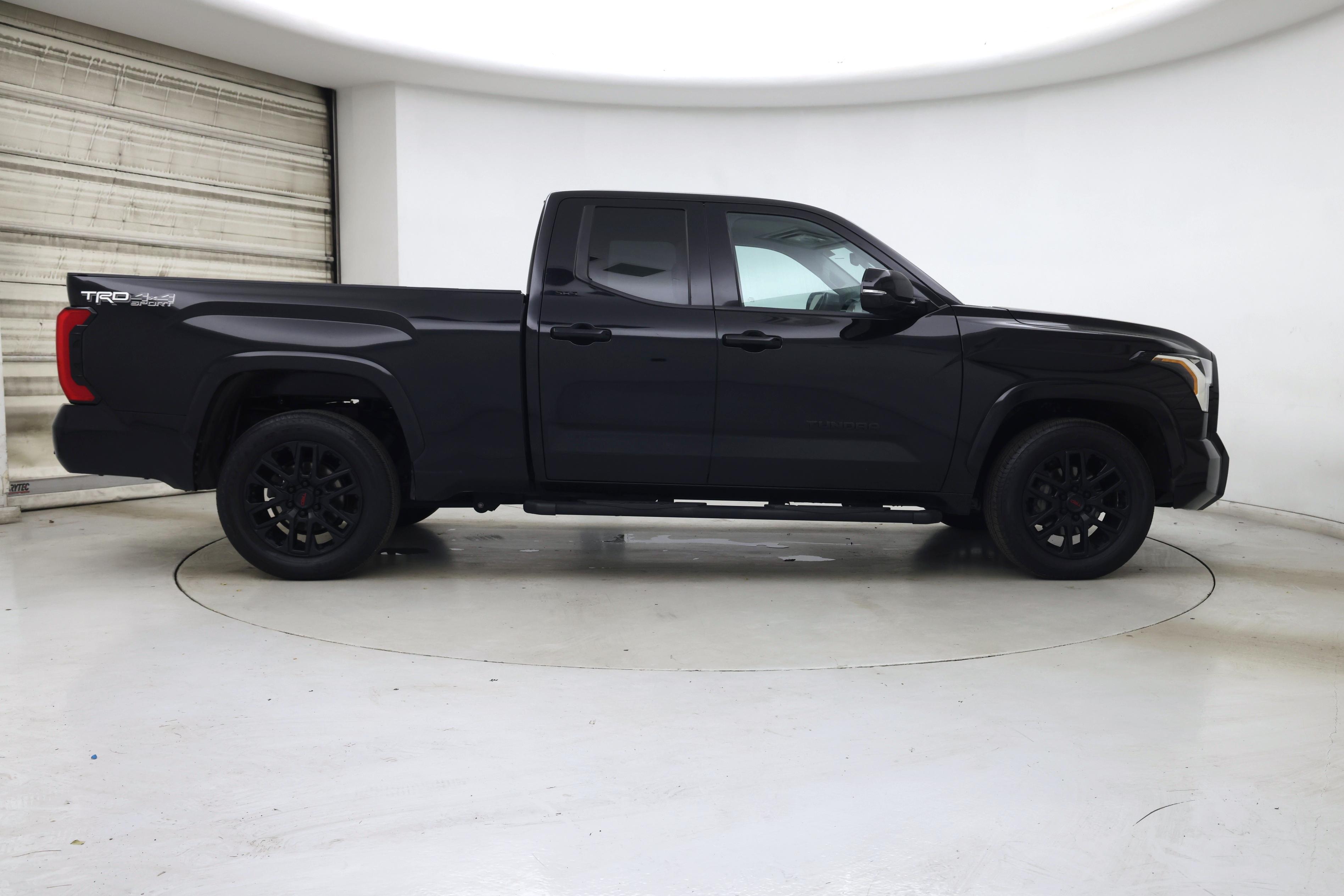 Thumbnail: 2022 Toyota Tundra - 7