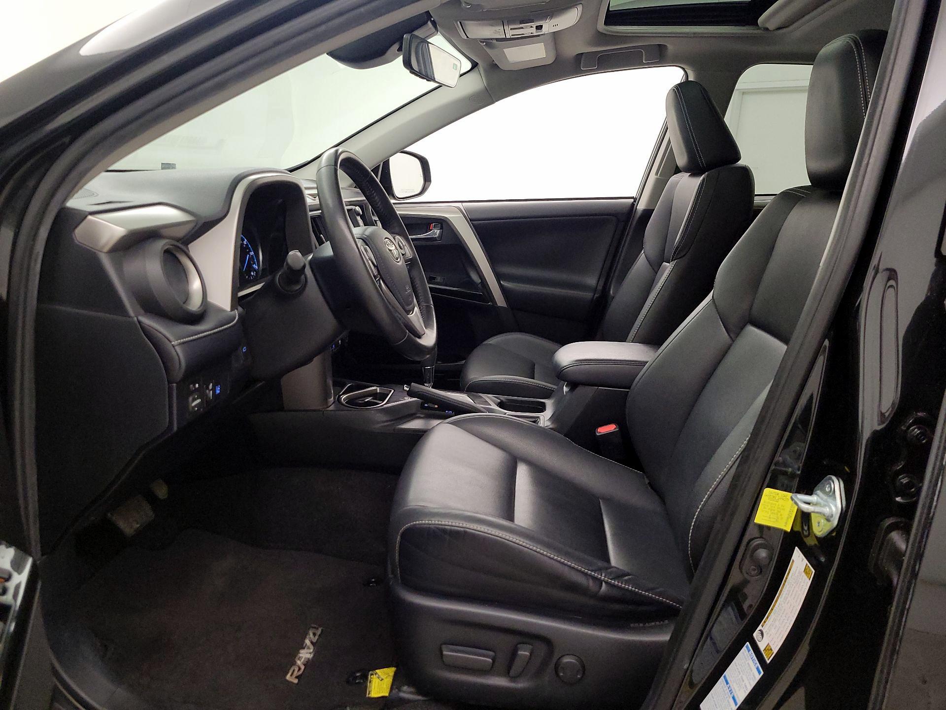 Thumbnail: 2017 Toyota RAV4 - 11