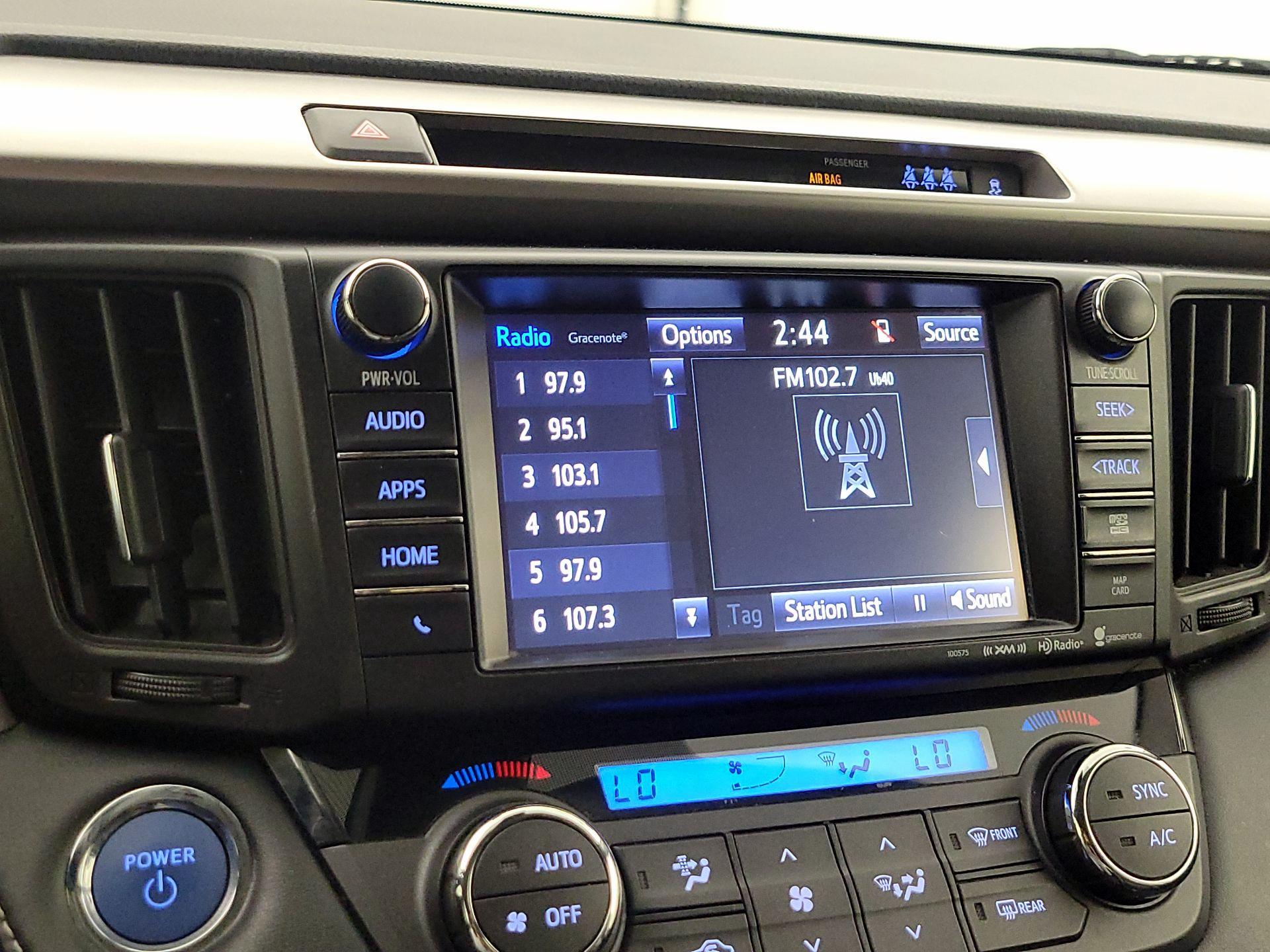 Thumbnail: 2017 Toyota RAV4 - 15