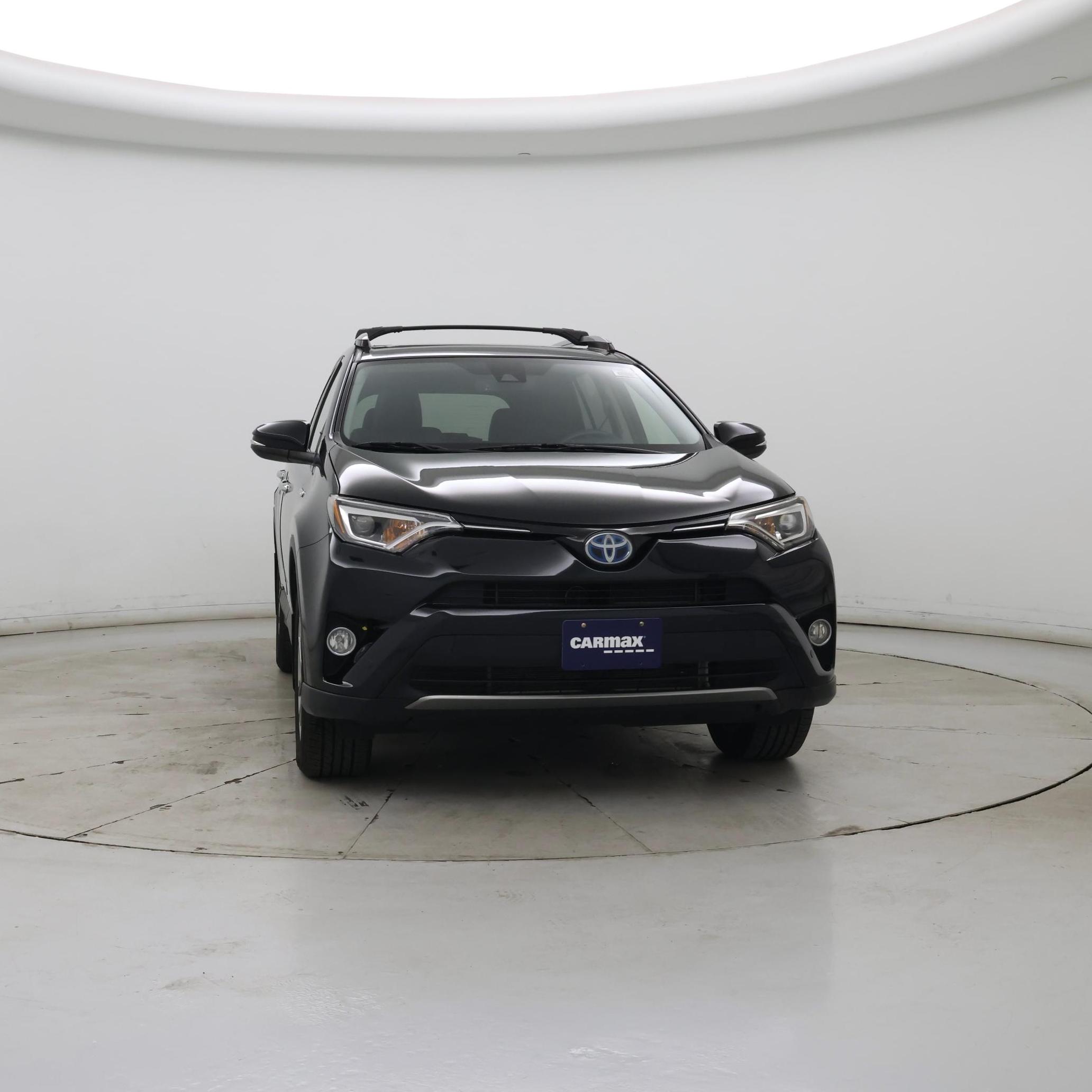 Thumbnail: 2017 Toyota RAV4 - 5