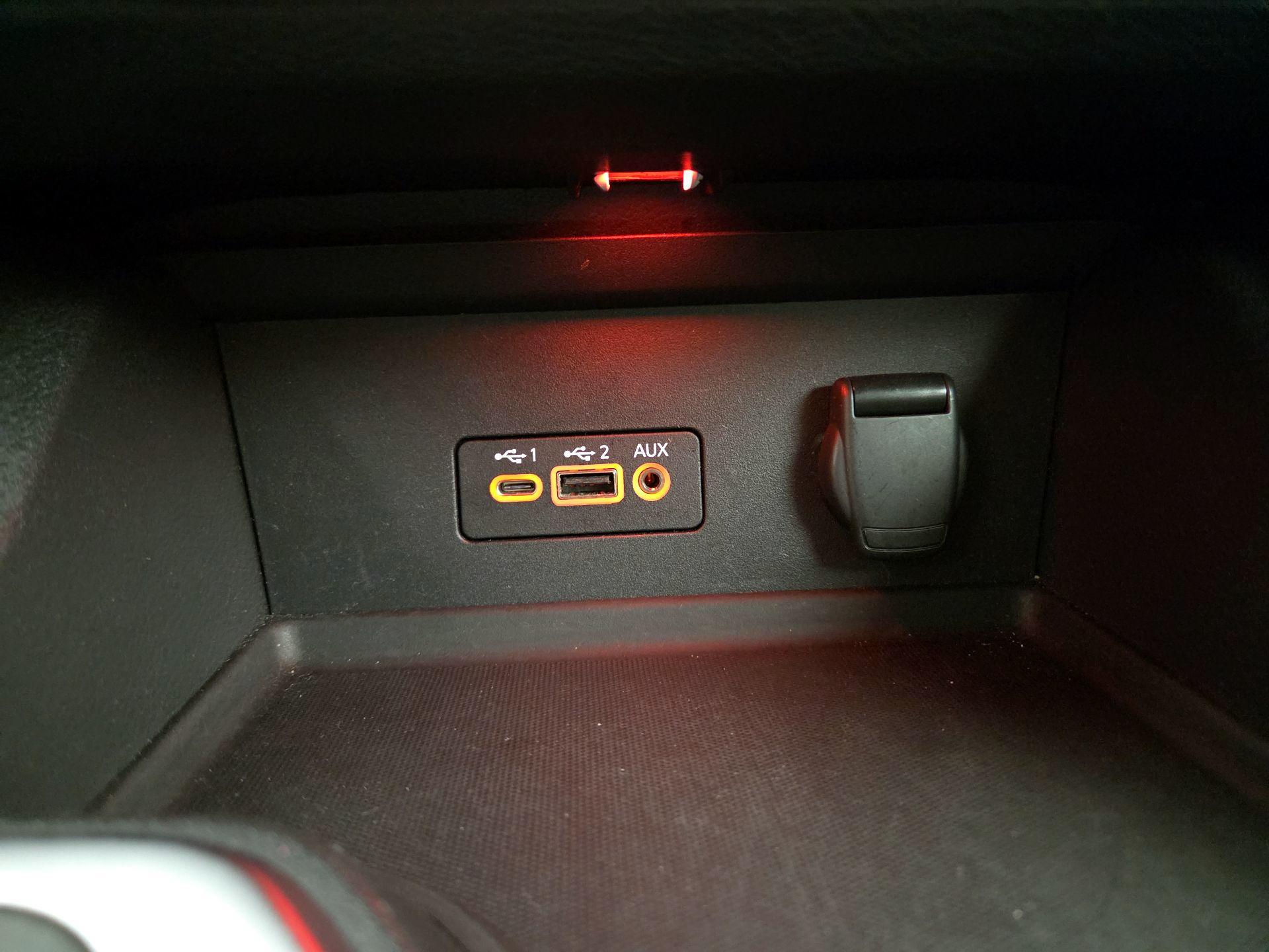 Thumbnail: 2021 Nissan Sentra - 18