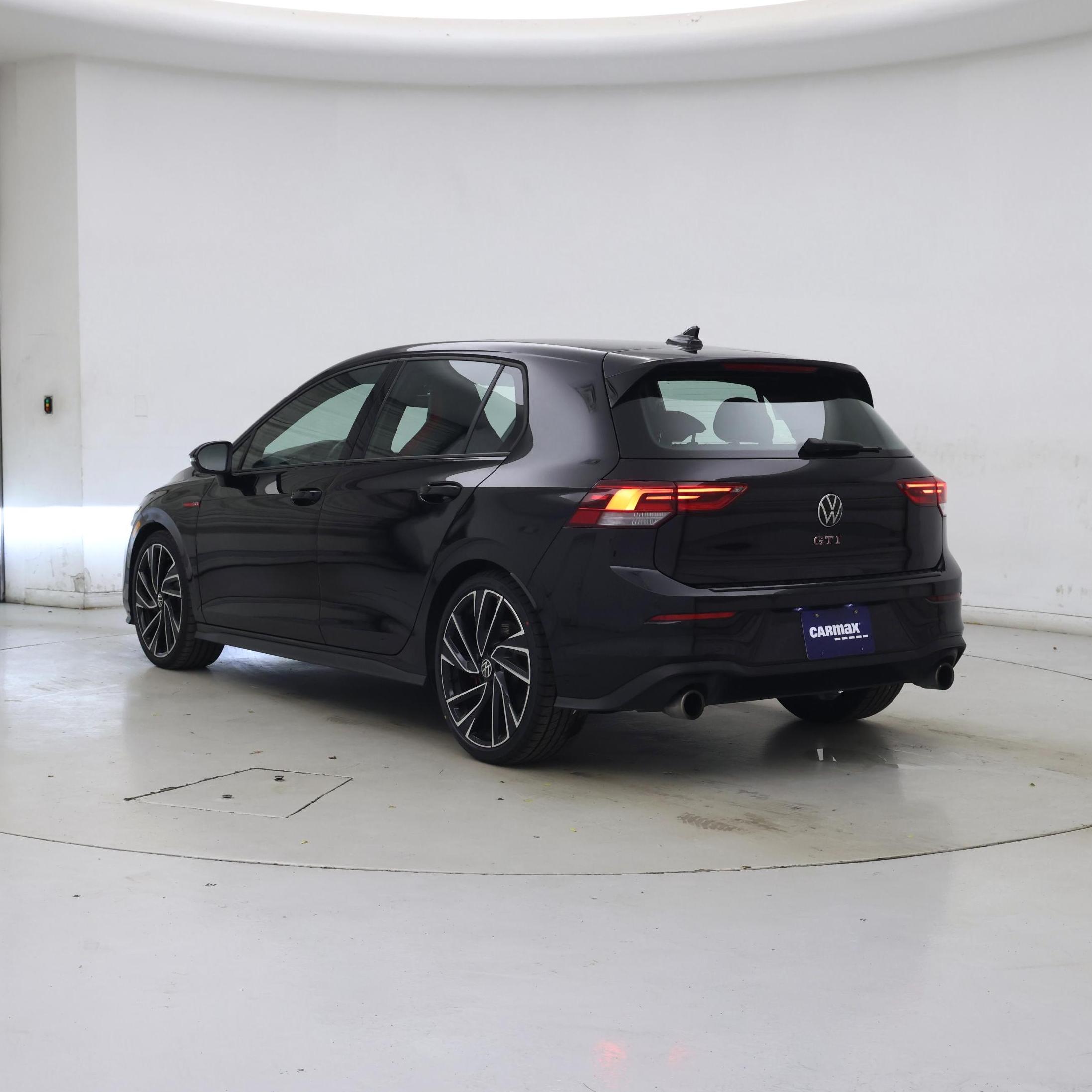 Thumbnail: 2024 Volkswagen Golf - 2