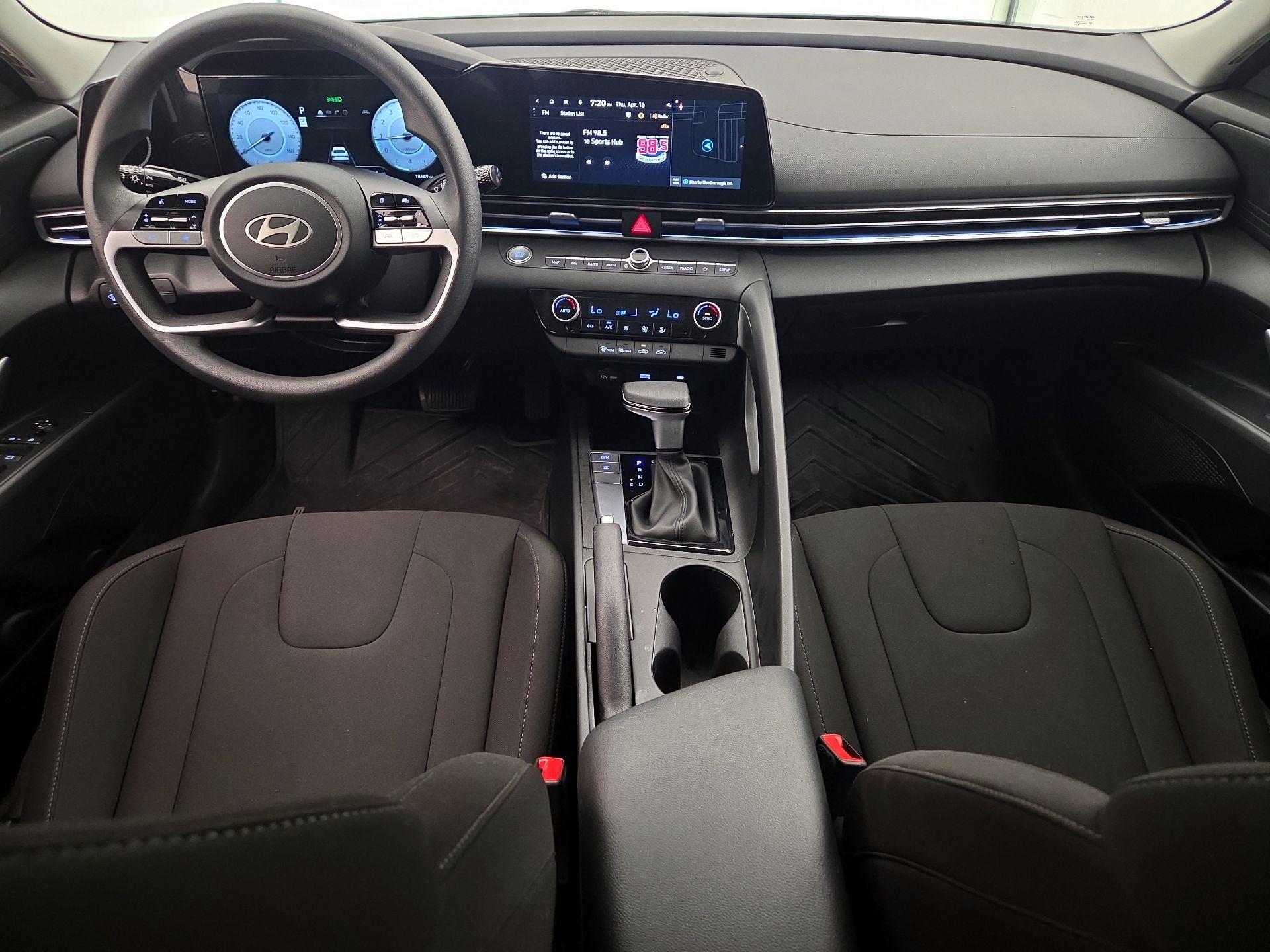 Thumbnail: 2024 Hyundai Elantra - 9