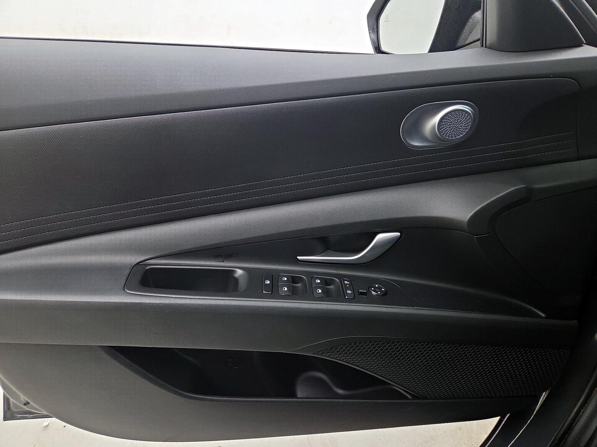 Thumbnail: 2024 Hyundai Elantra - 12