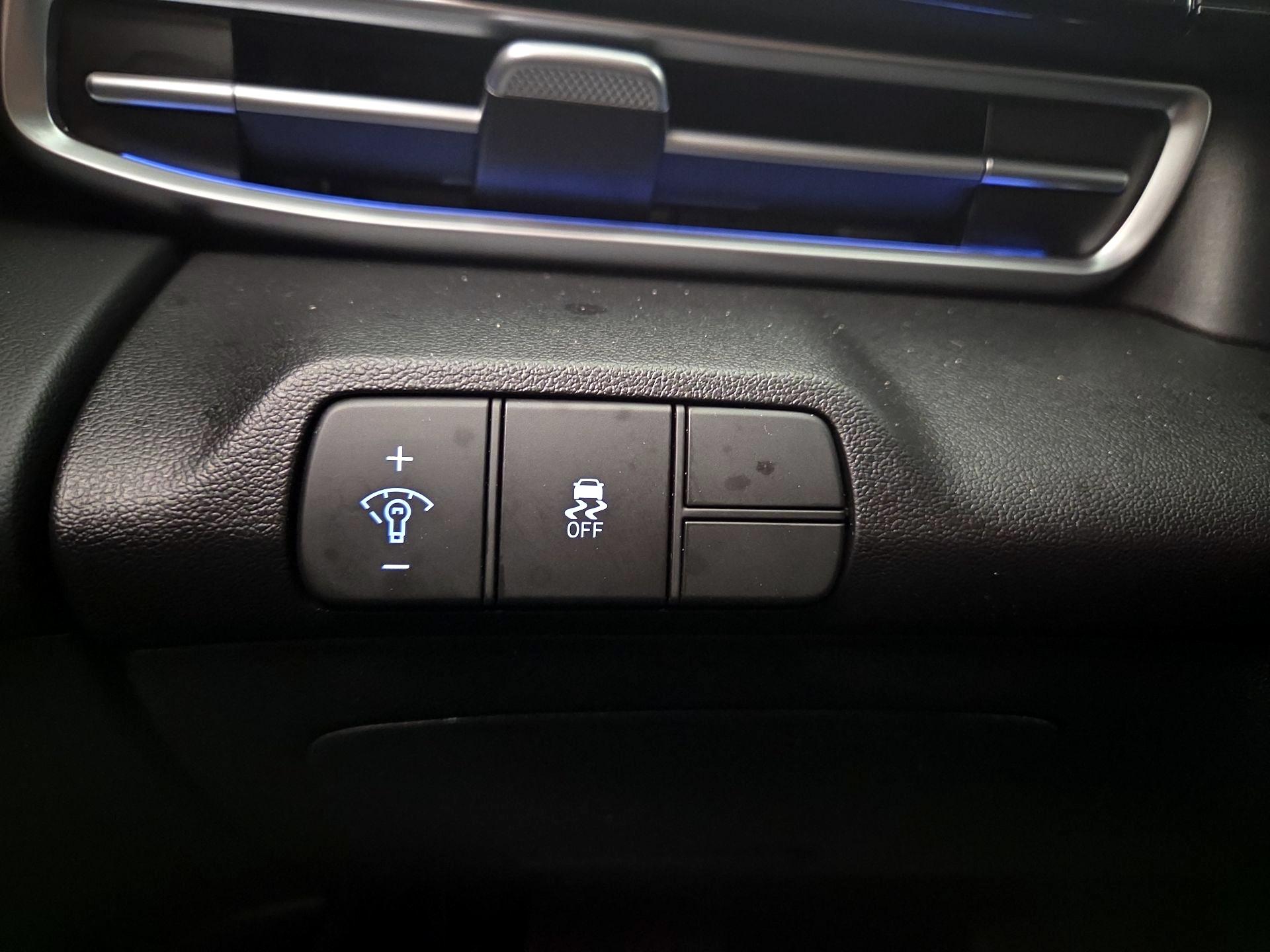 Thumbnail: 2024 Hyundai Elantra - 13