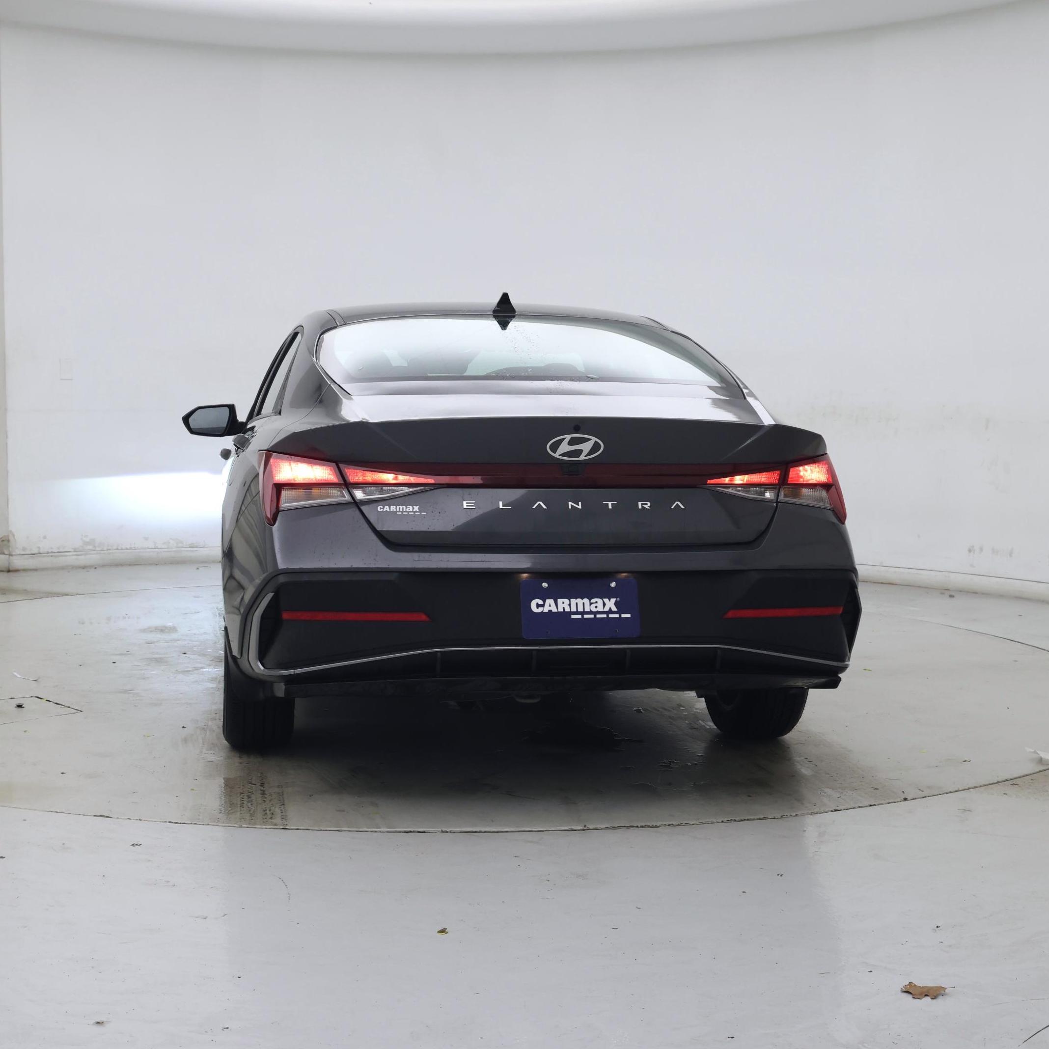 Thumbnail: 2024 Hyundai Elantra - 6