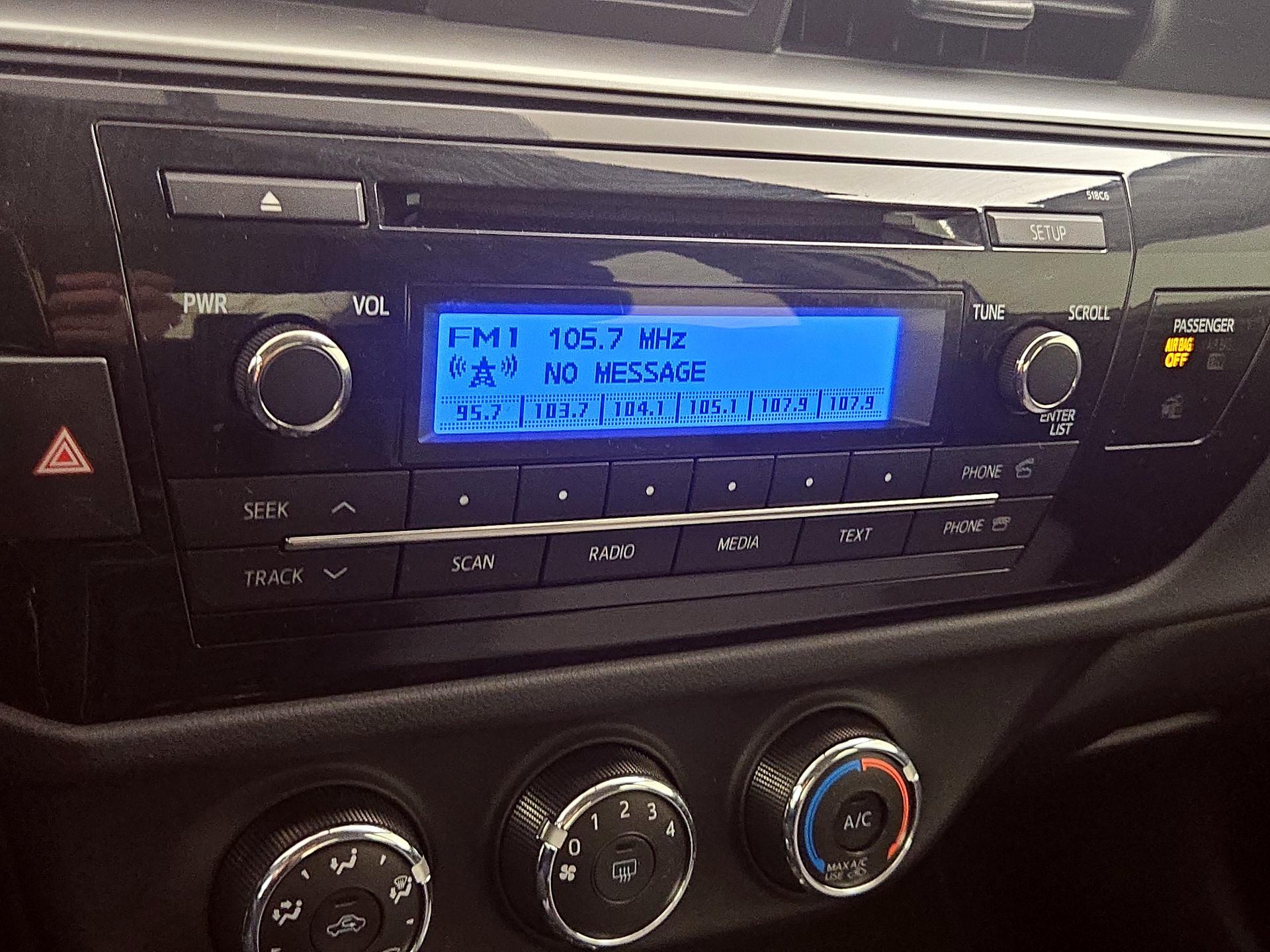 Thumbnail: 2015 Toyota Corolla - 14