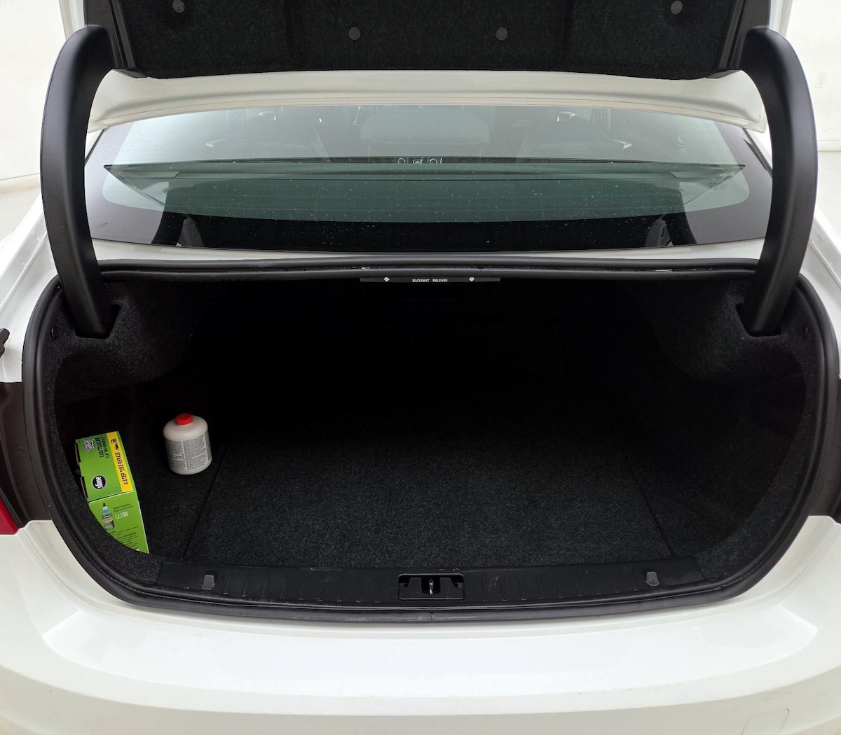Trunk/Cargo (Seats Up)