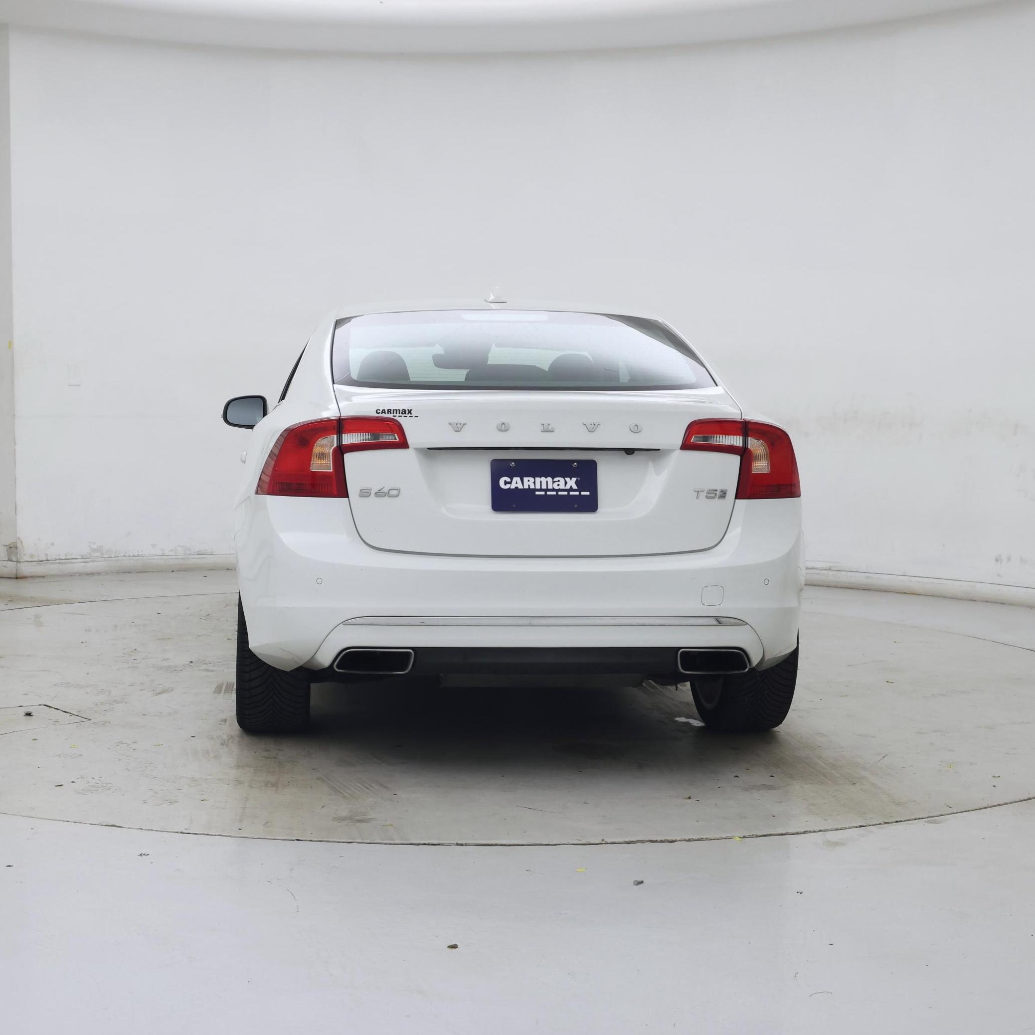 Thumbnail: 2016 Volvo S60 - 6