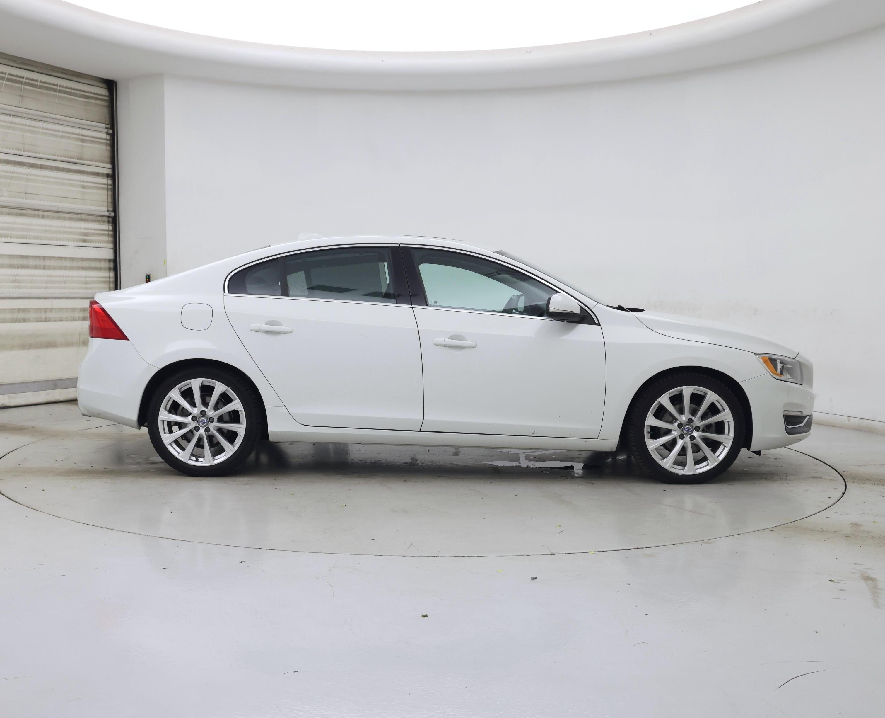 Thumbnail: 2016 Volvo S60 - 7