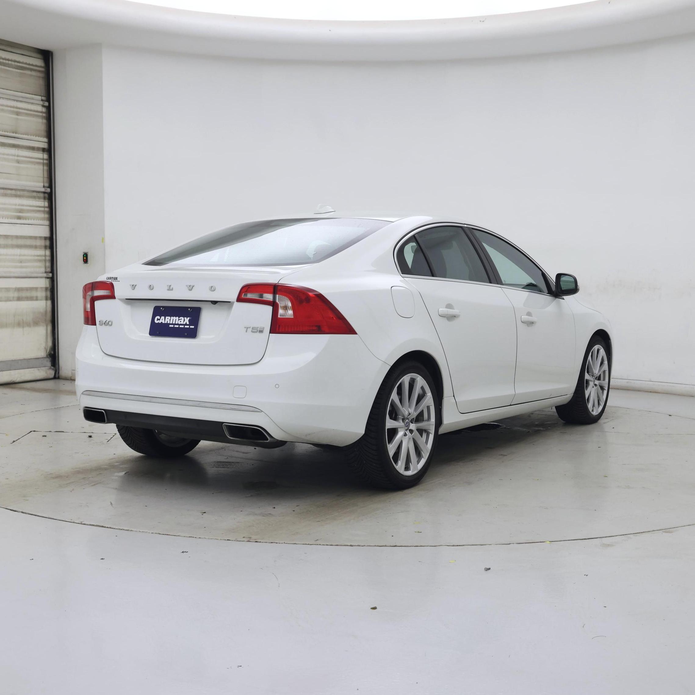 Thumbnail: 2016 Volvo S60 - 8