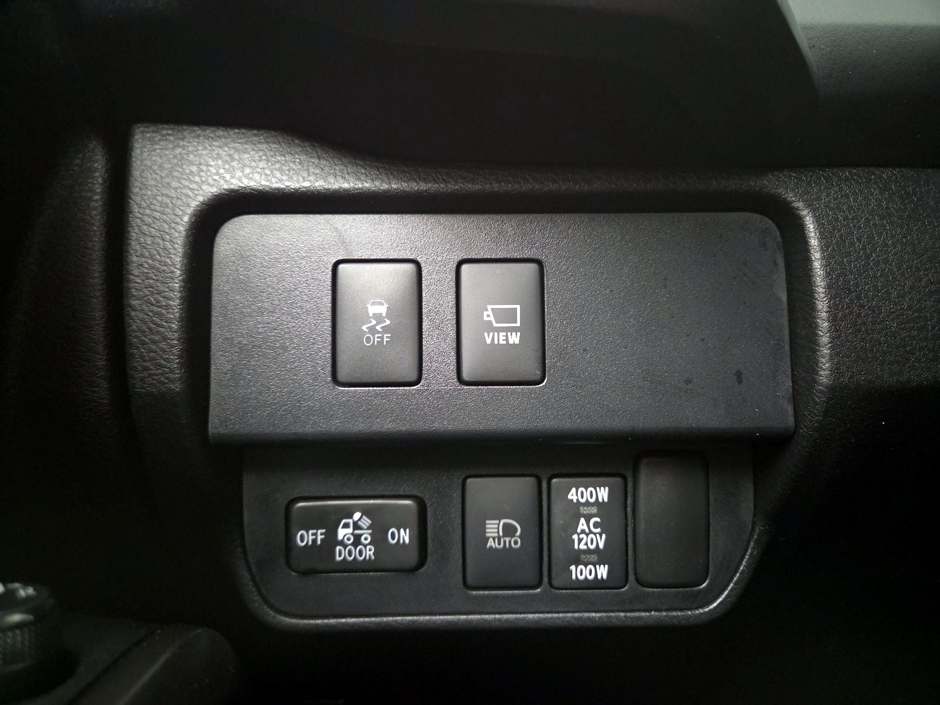 Thumbnail: 2021 Toyota Tacoma - 13