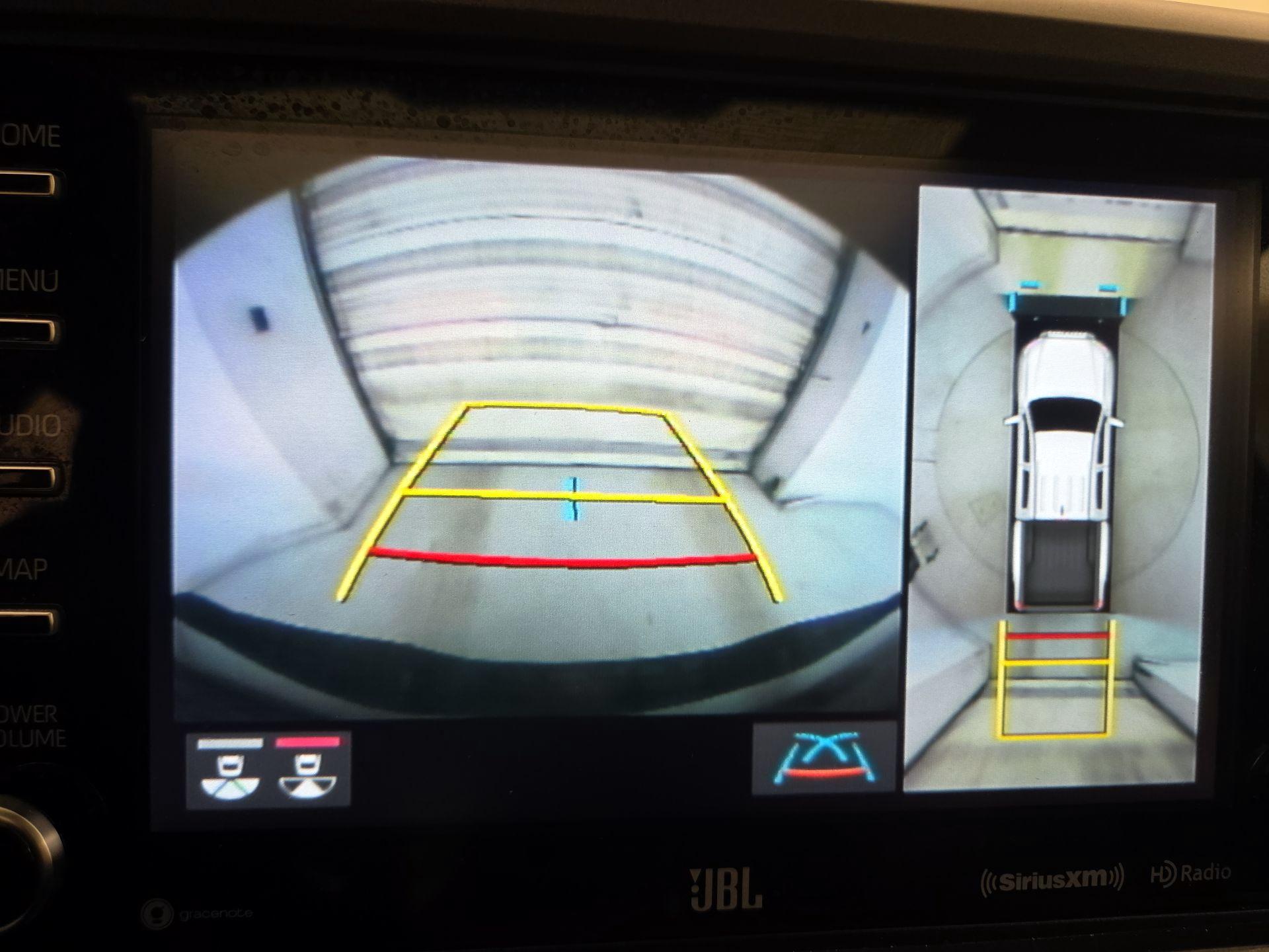 Thumbnail: 2021 Toyota Tacoma - 15