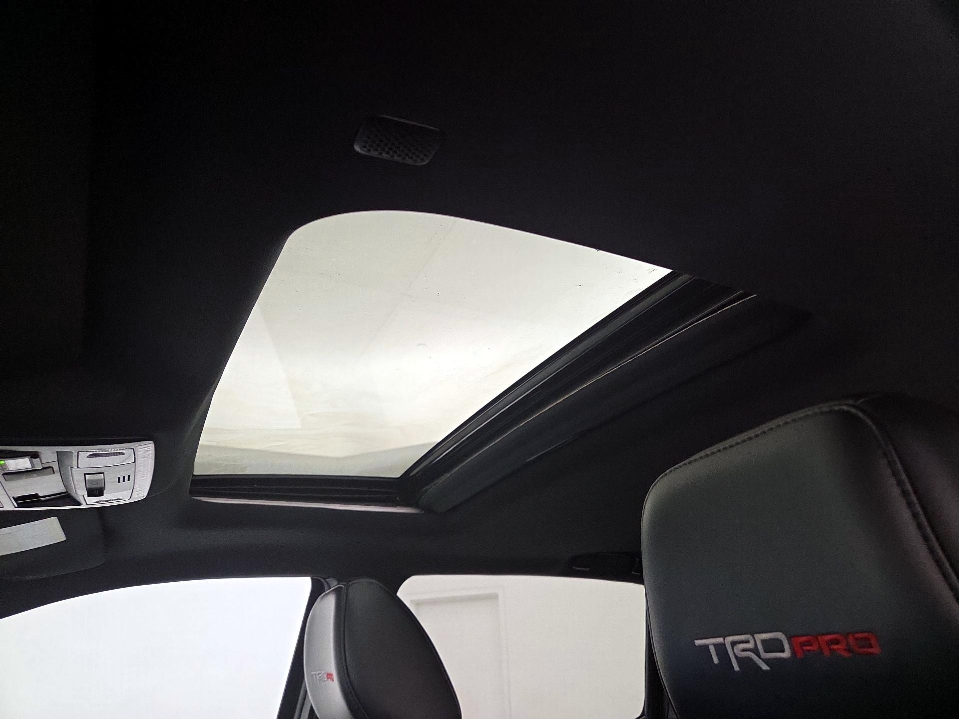 Thumbnail: 2021 Toyota Tacoma - 20