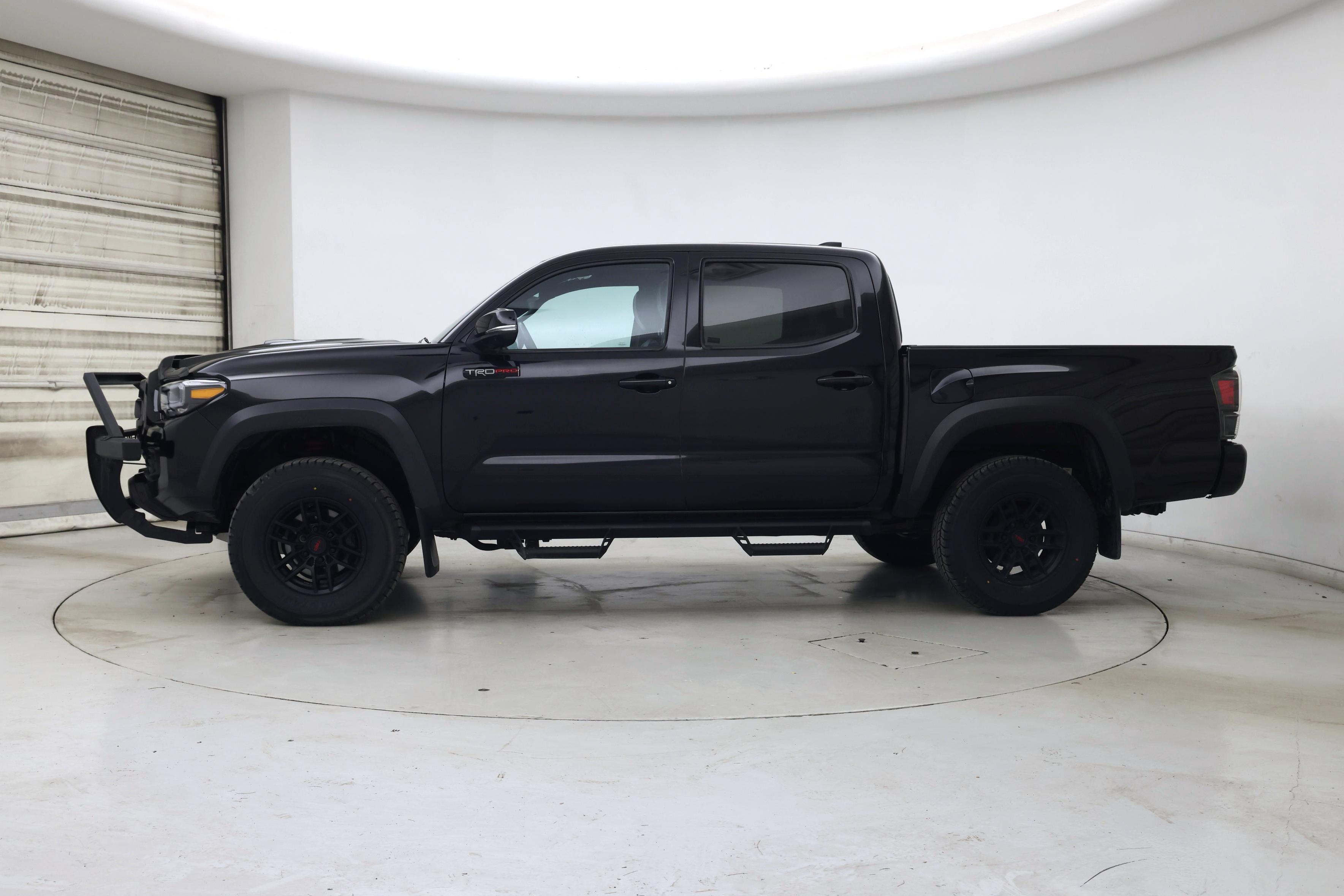Thumbnail: 2021 Toyota Tacoma - 3