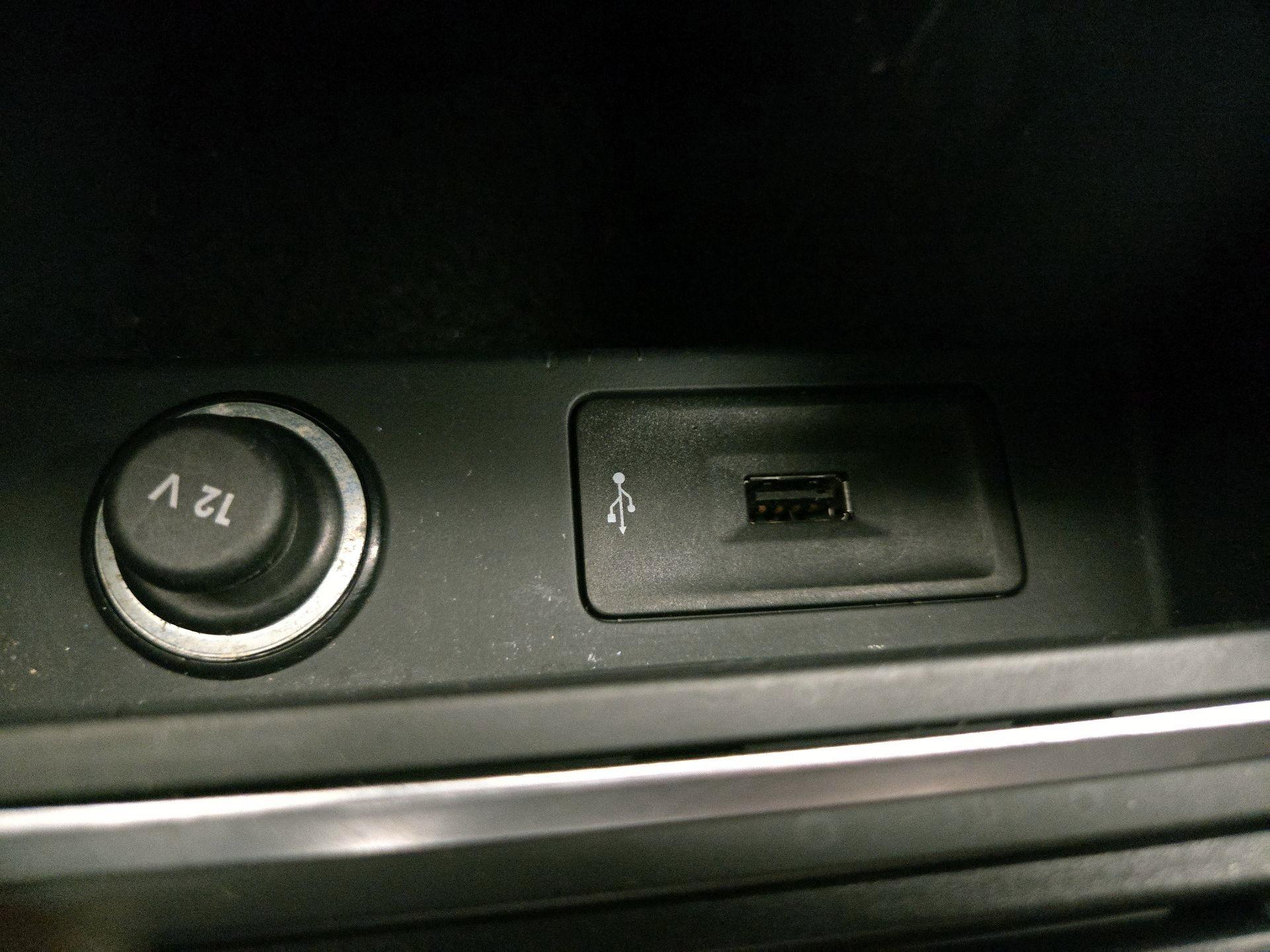 Thumbnail: 2017 Volkswagen Jetta - 18