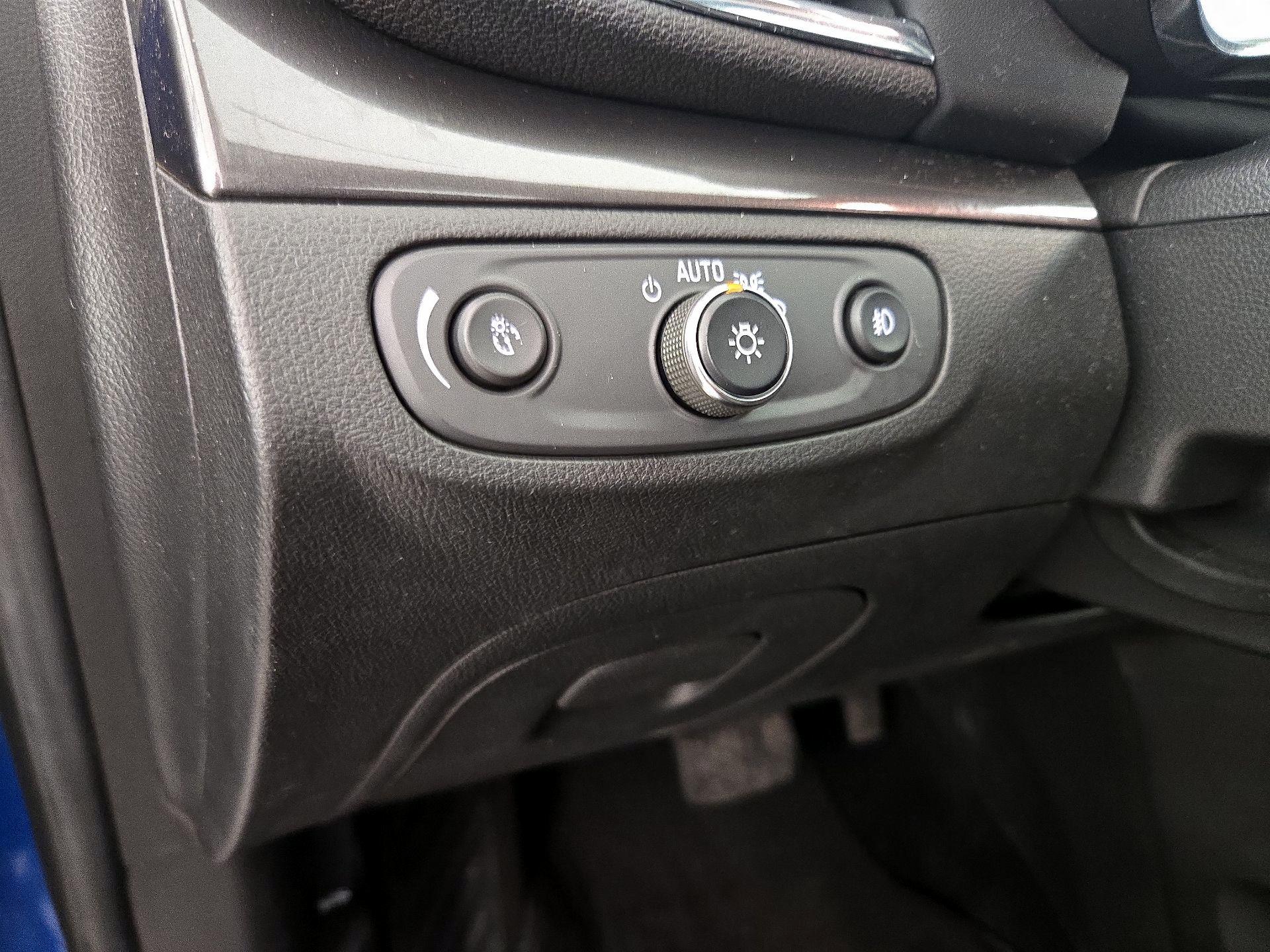 Thumbnail: 2018 Buick Encore - 13