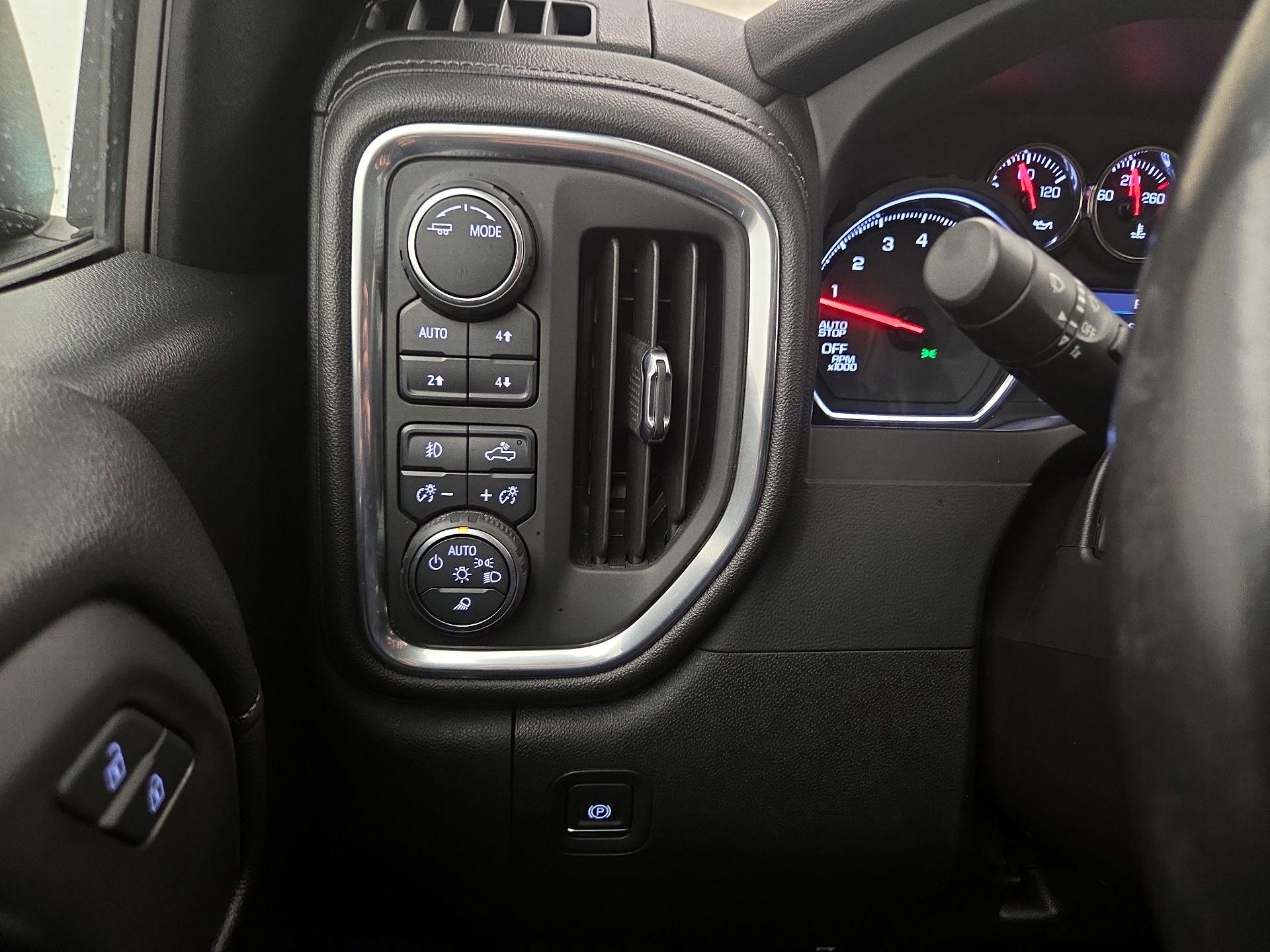 Thumbnail: 2021 Chevrolet Silverado 1500 - 13