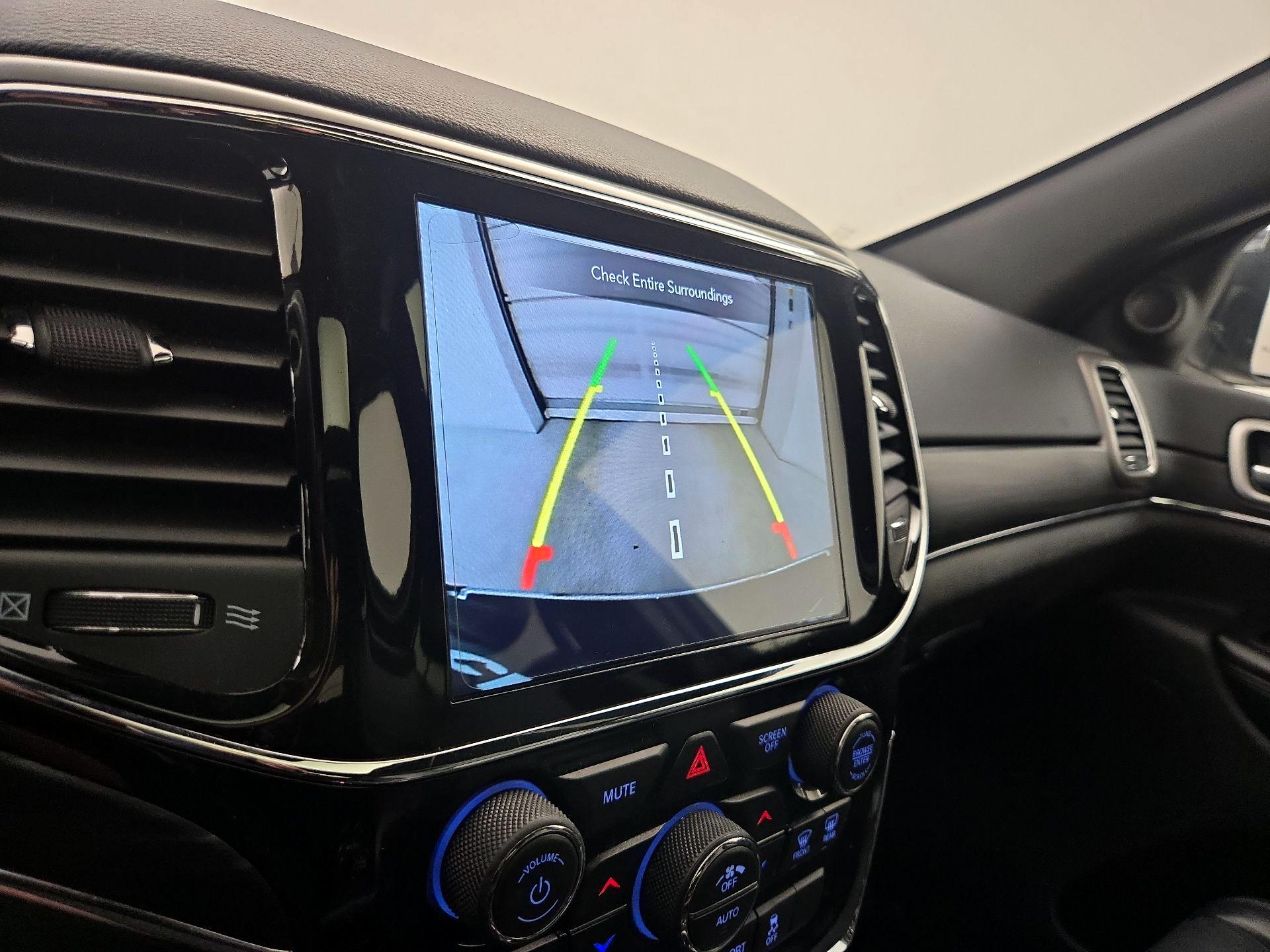 Thumbnail: 2020 Jeep Grand Cherokee - 15