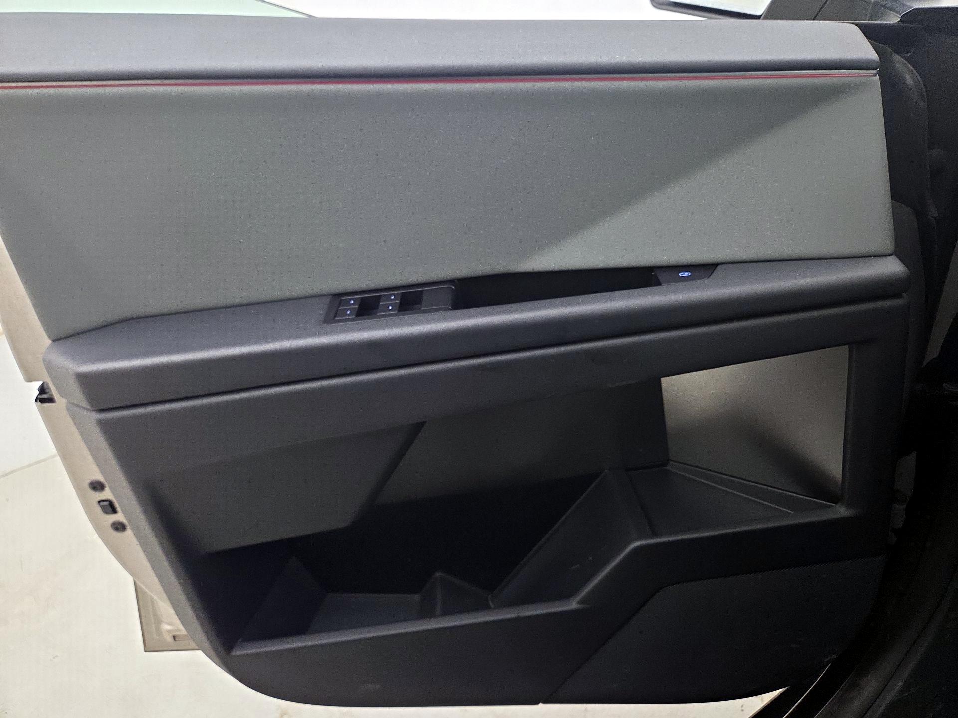 Thumbnail: 2025 Tesla Cybertruck - 12