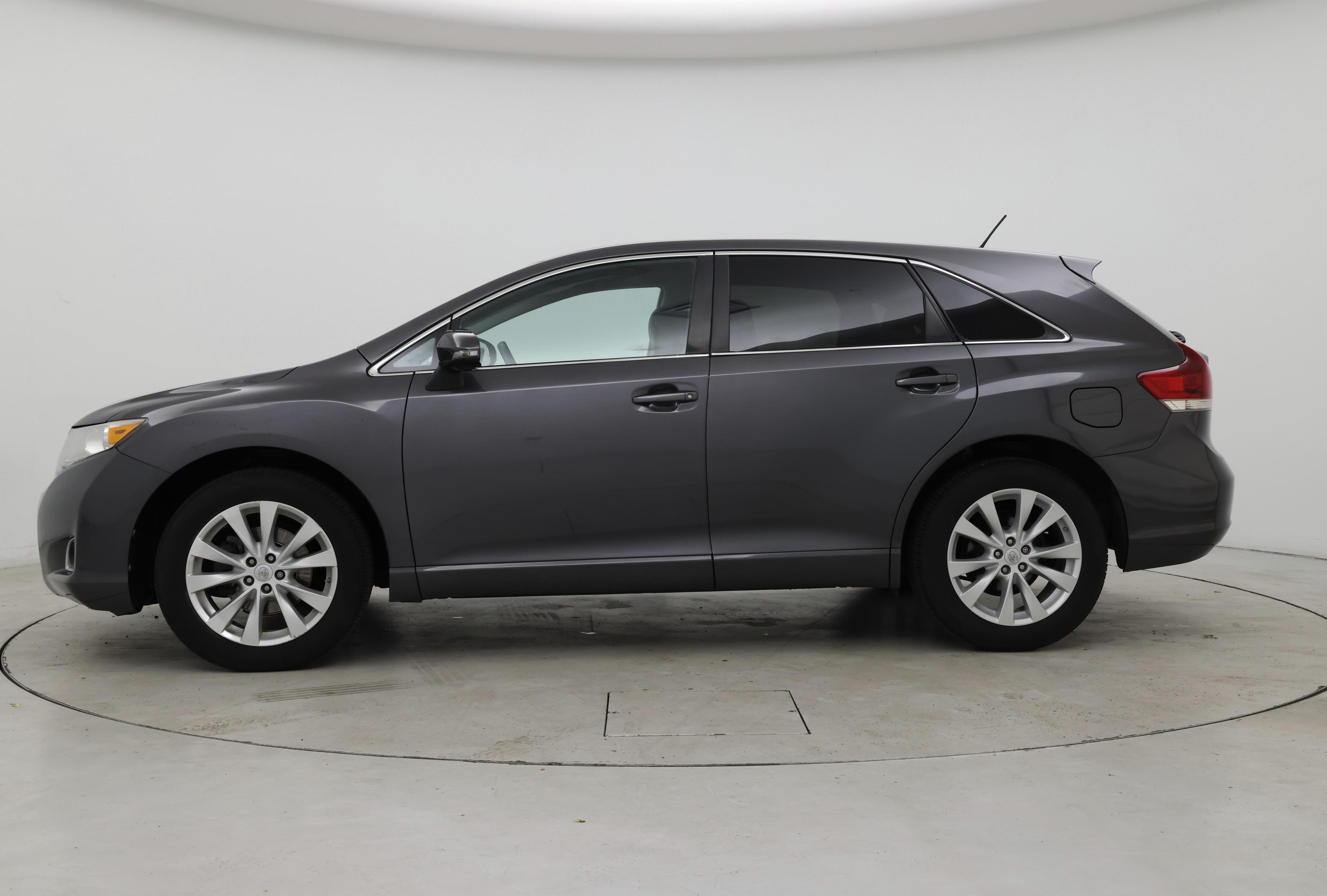 Thumbnail: 2015 Toyota Venza - 3
