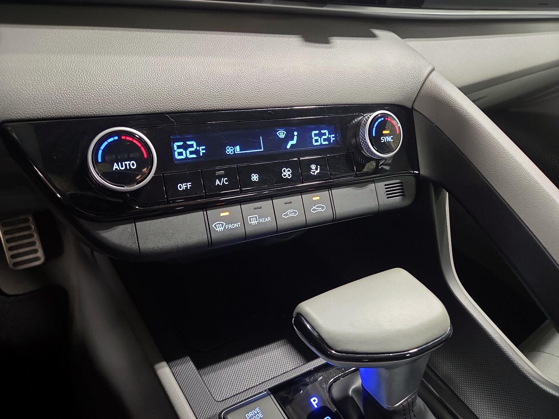 Thumbnail: 2025 Hyundai Elantra - 16