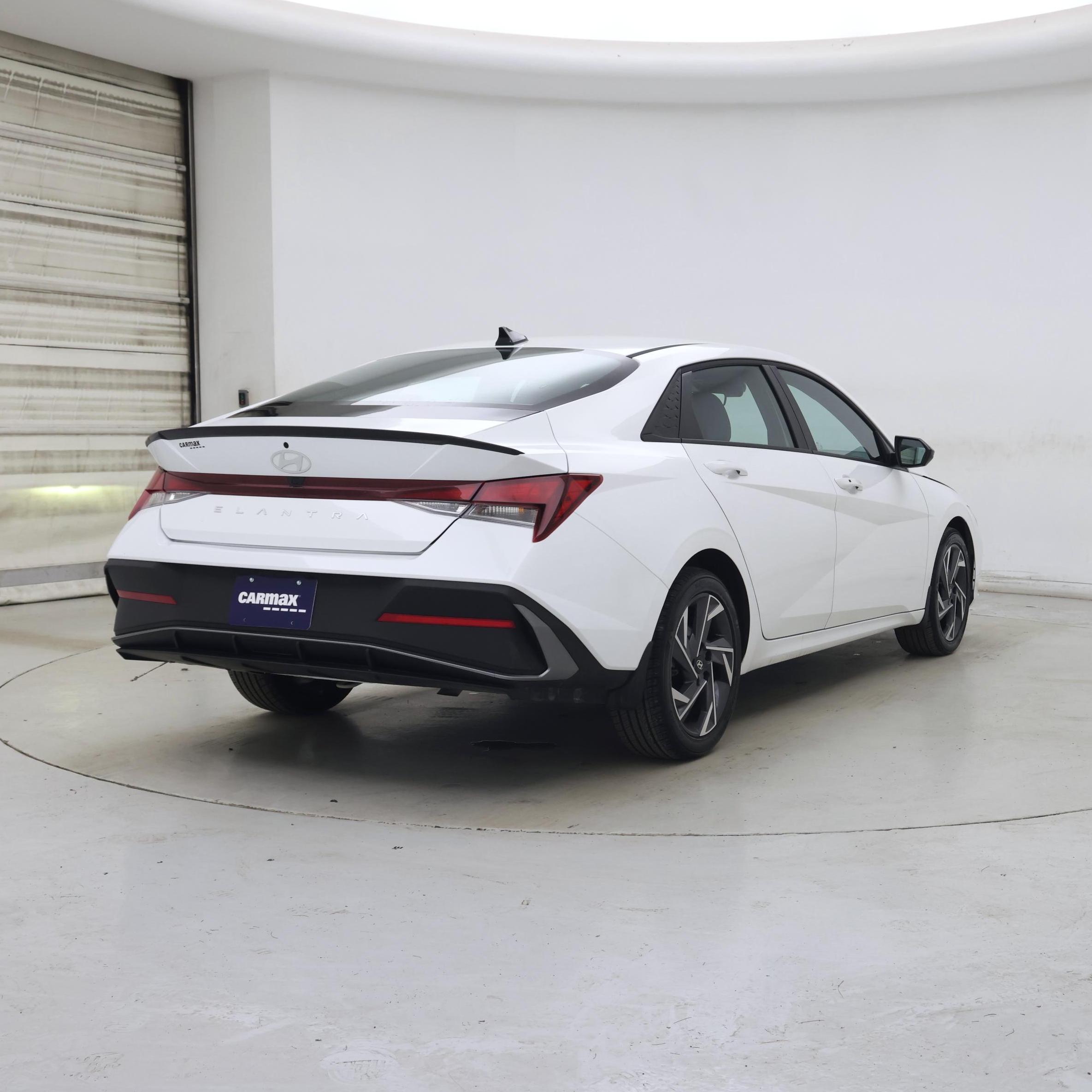Thumbnail: 2025 Hyundai Elantra - 8