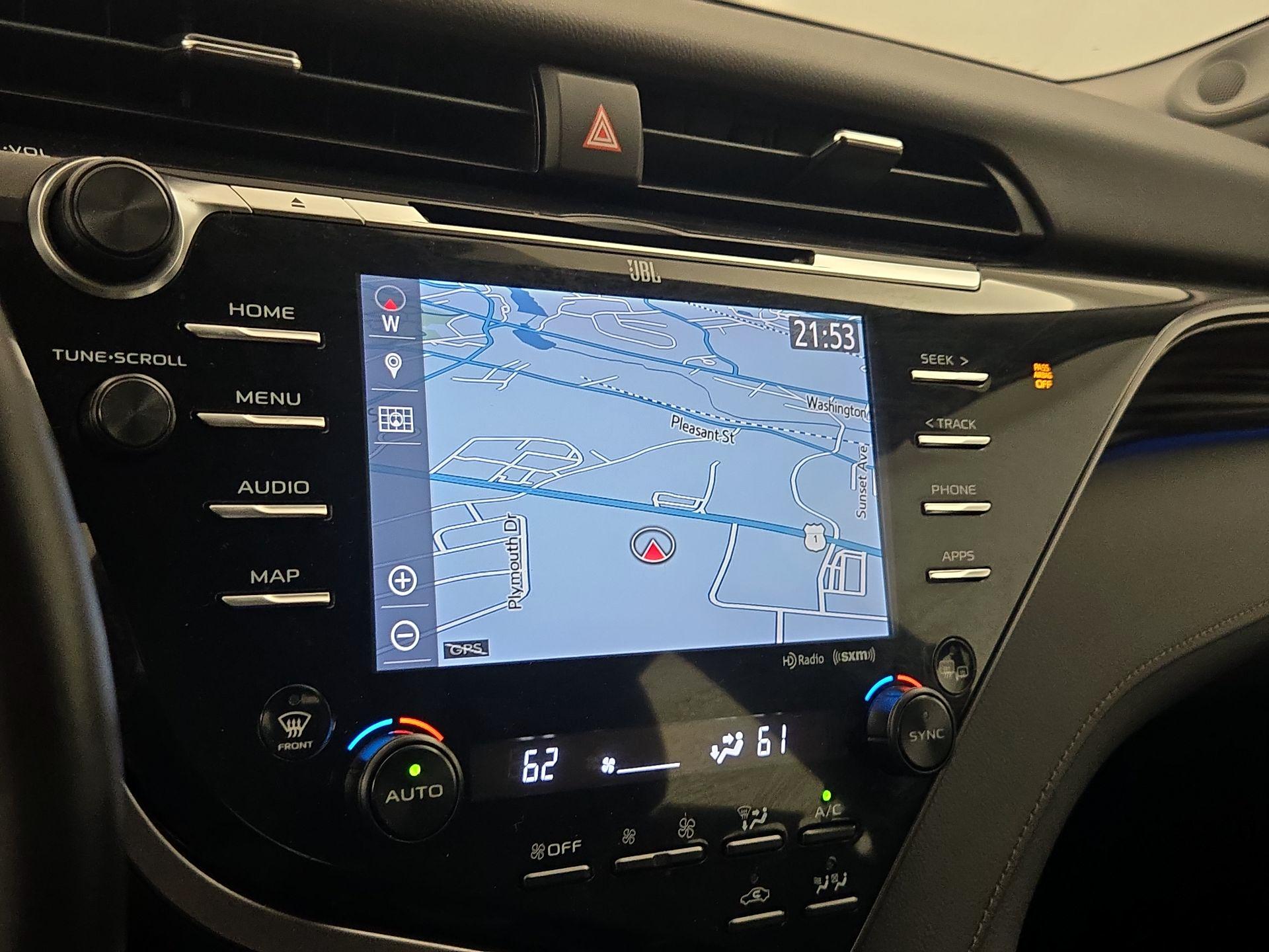 Thumbnail: 2019 Toyota Camry - 14