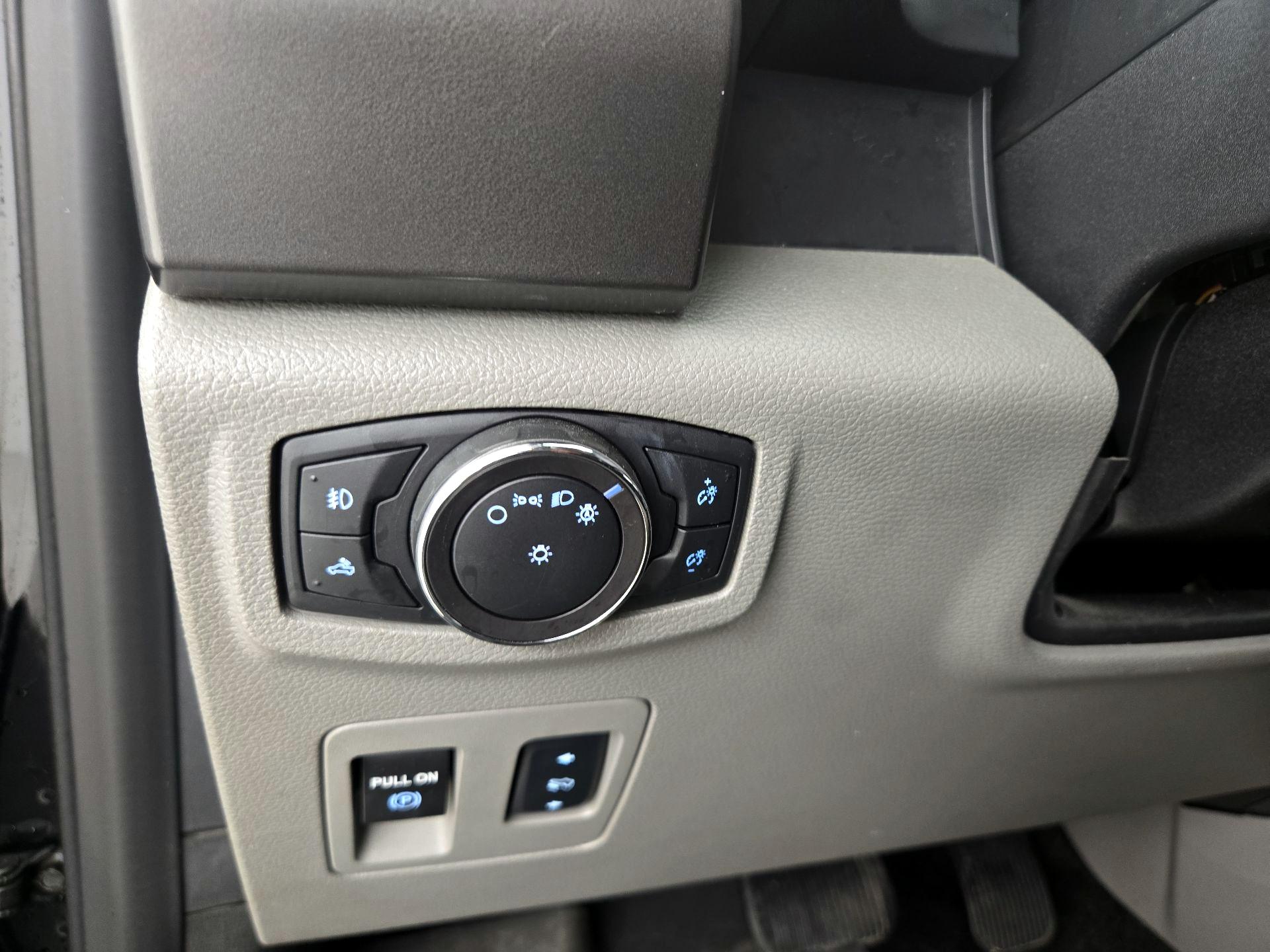 Thumbnail: 2018 Ford F-150 - 13