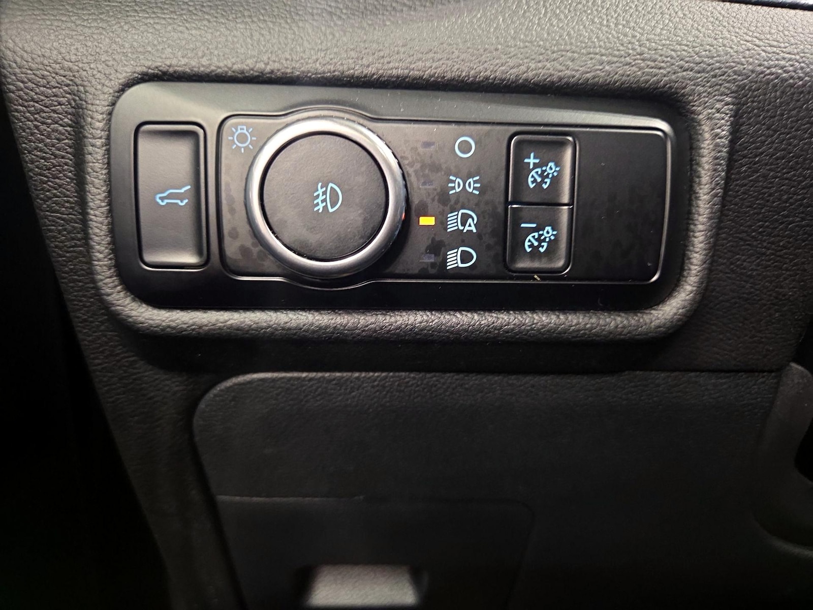 2024 Ford Explorer ST - Photo 14