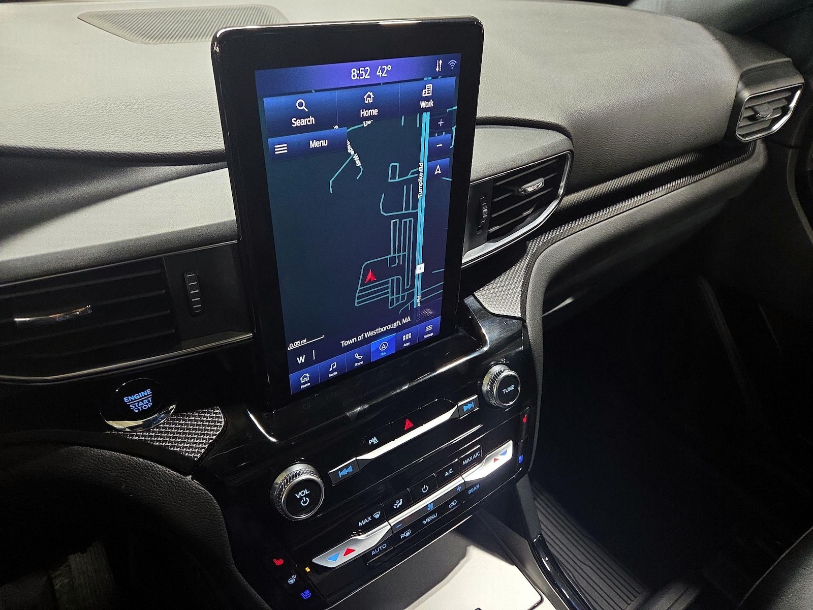 2024 Ford Explorer ST - Photo 15