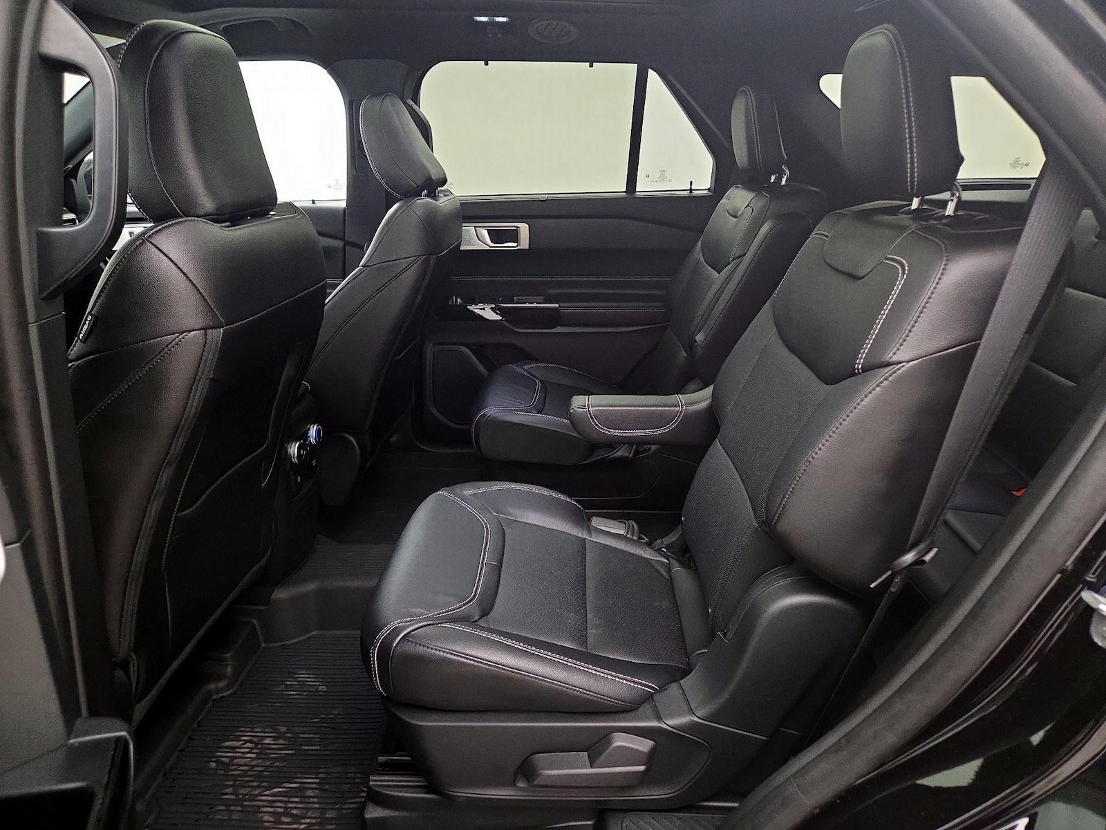 2024 Ford Explorer ST - Photo 22