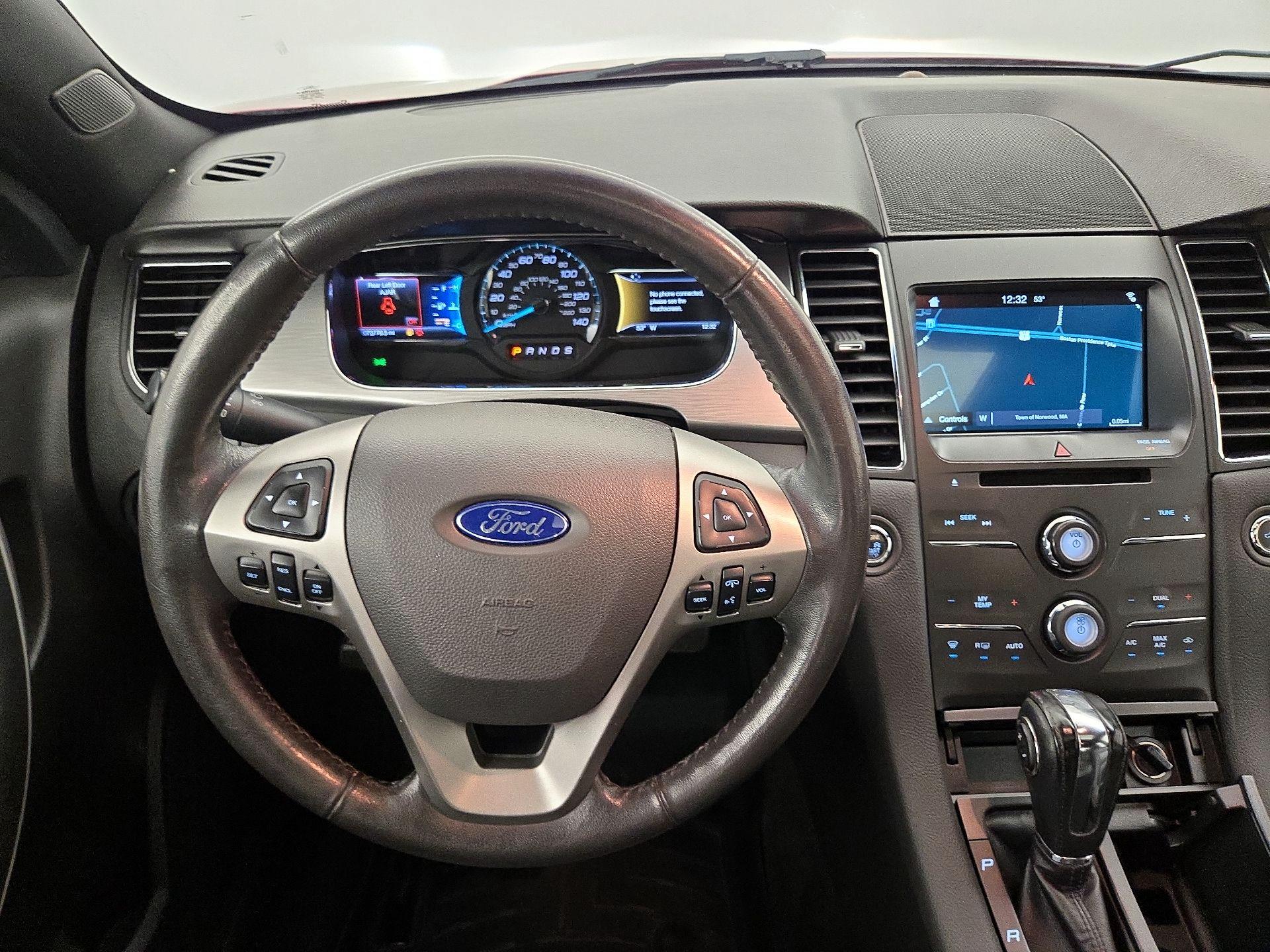 Thumbnail: 2016 Ford Taurus - 10