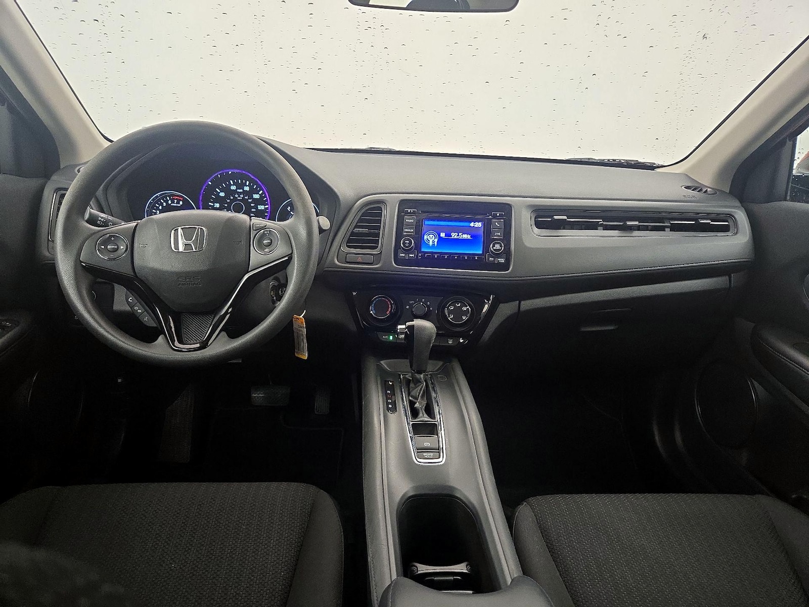 2018 Honda HR-V LX - Photo 10