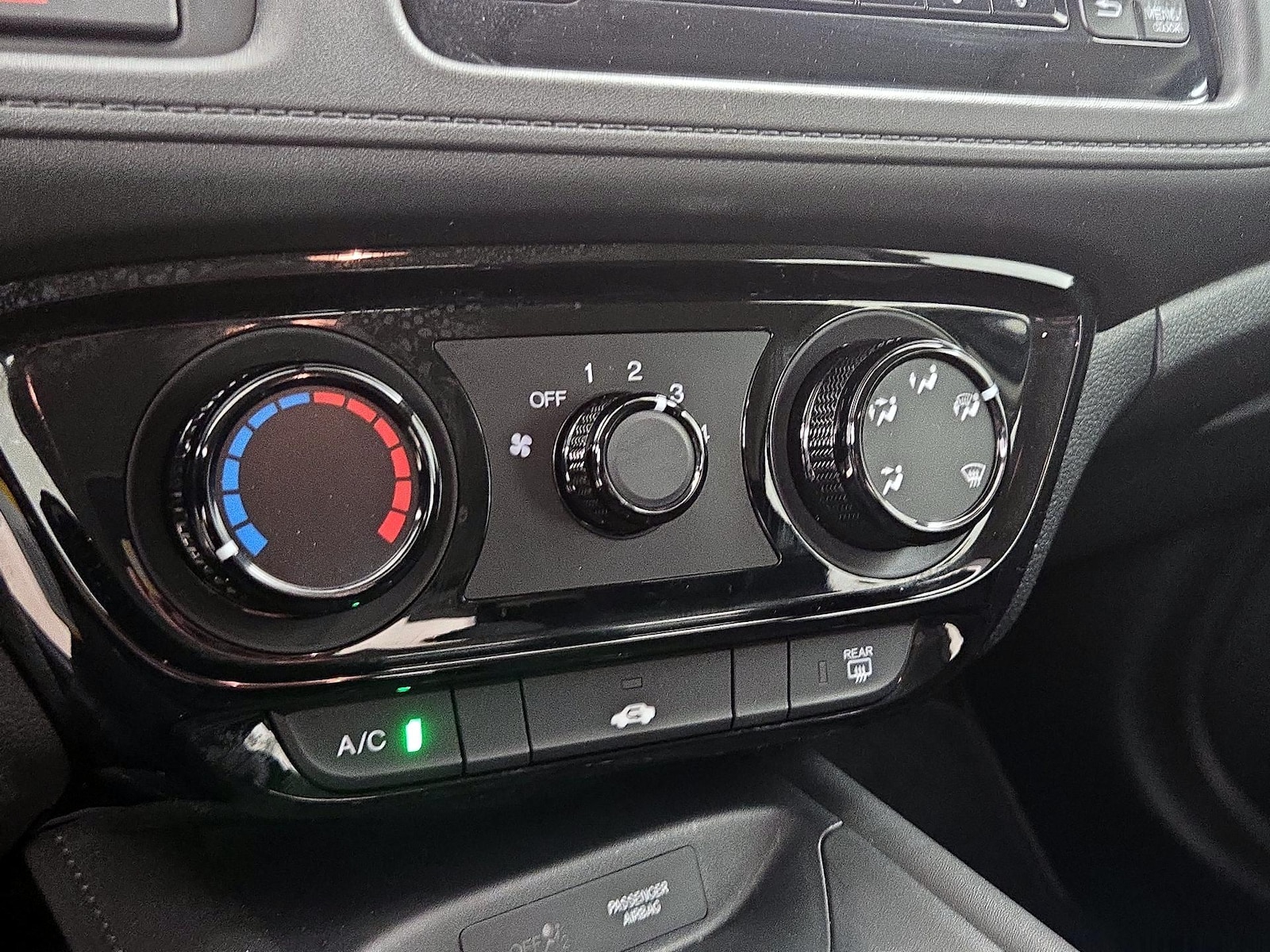 2018 Honda HR-V LX - Photo 17