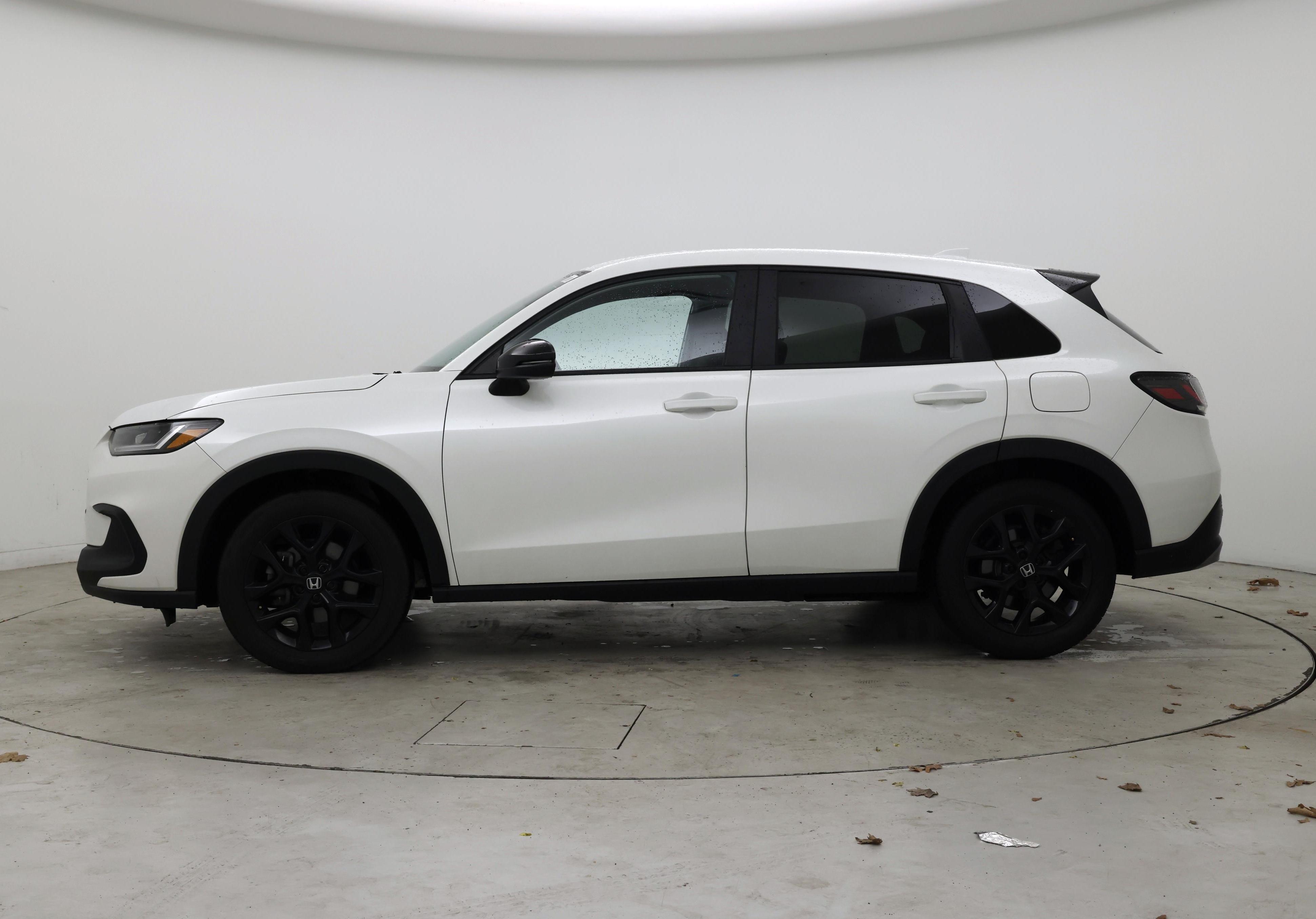 Thumbnail: 2023 Honda HR-V - 3